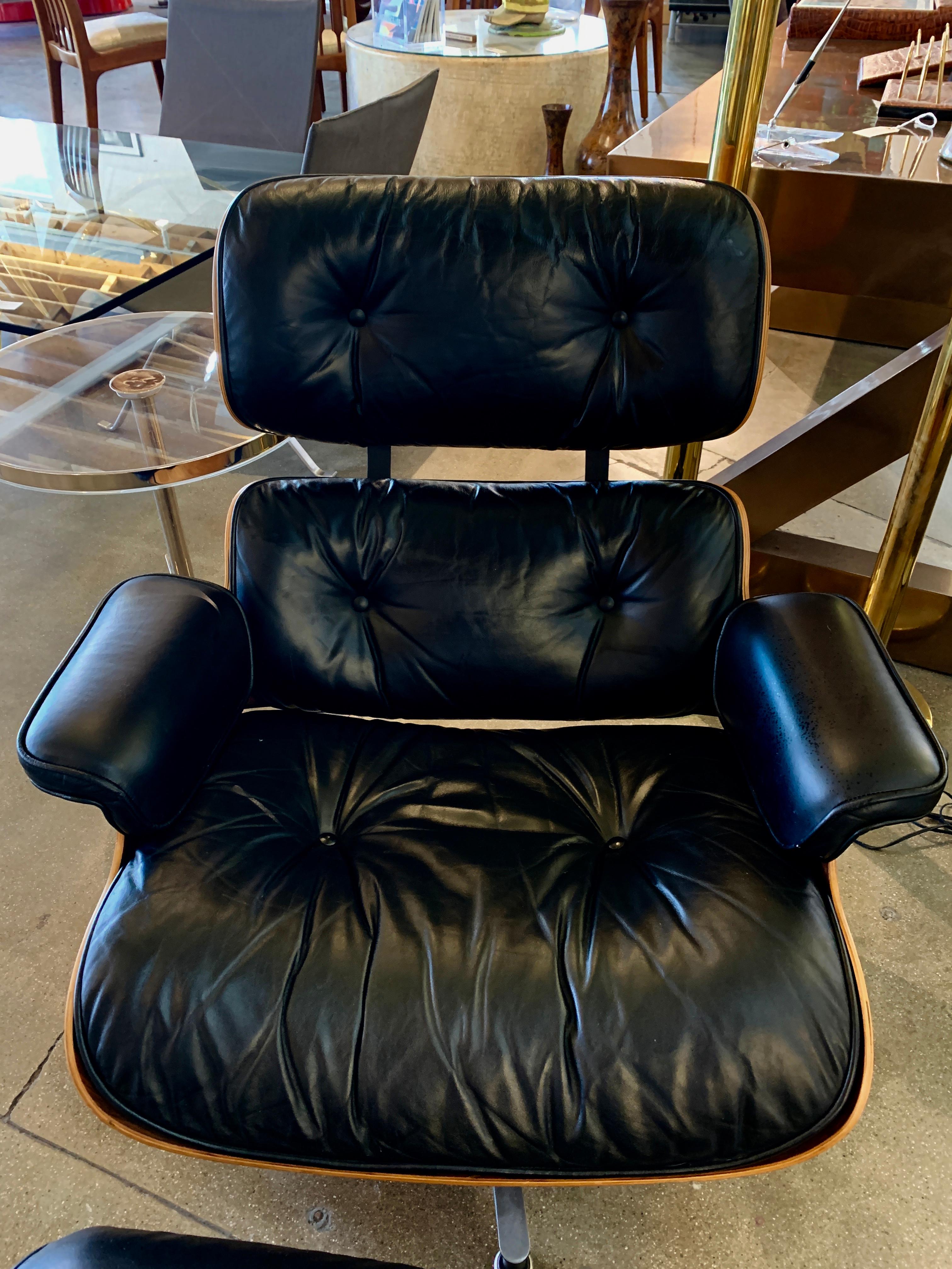 Machine-Made 2004 Herman Miller Eames Lounge Chair and Ottoman