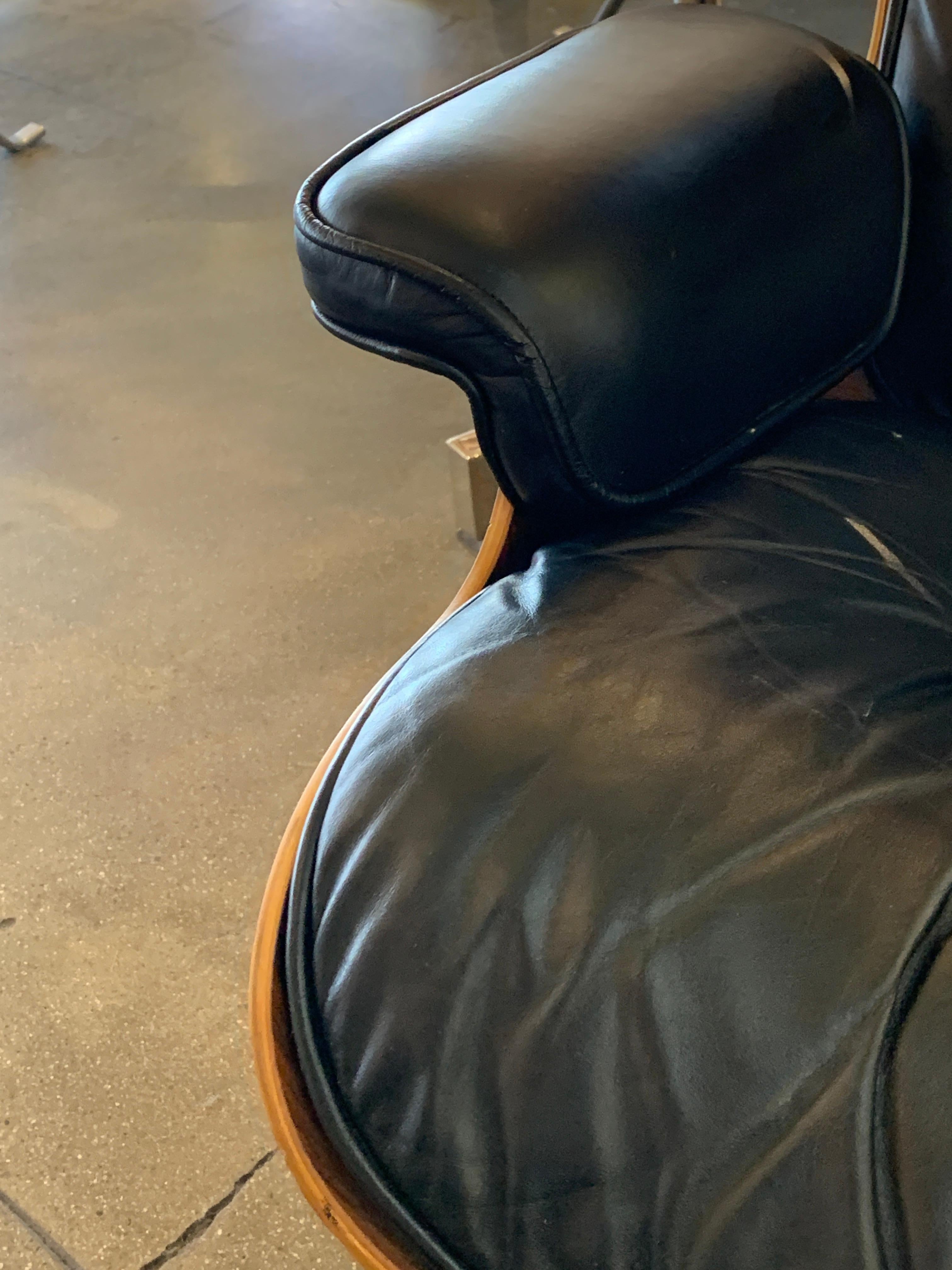 2004 Herman Miller Eames Lounge Chair and Ottoman 1