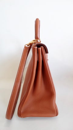 Hermès Kelly Retourne 32cm Gold Togo