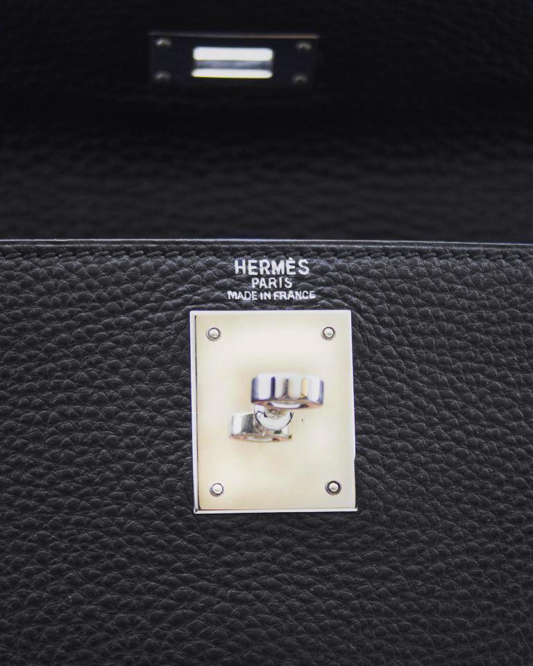 2004 Hermes Black 28cm Retourne Togo Kelly Bag with Palladium Hardware 5
