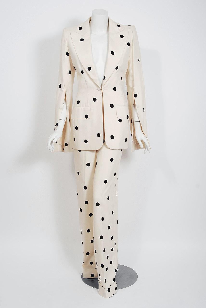 2004 Jean-Louis Scherrer Couture Ivory Polka Dot Silk Split-Sleeve Jacket Suit In Good Condition In Beverly Hills, CA
