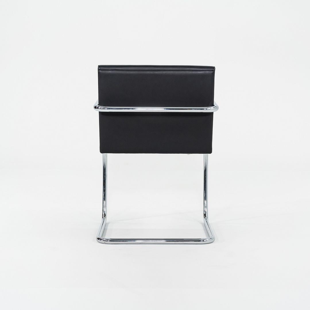2004 Mies van der Rohe per Knoll Poltrona da pranzo Brno a pad sottile in pelle nera In condizioni buone in vendita a Philadelphia, PA