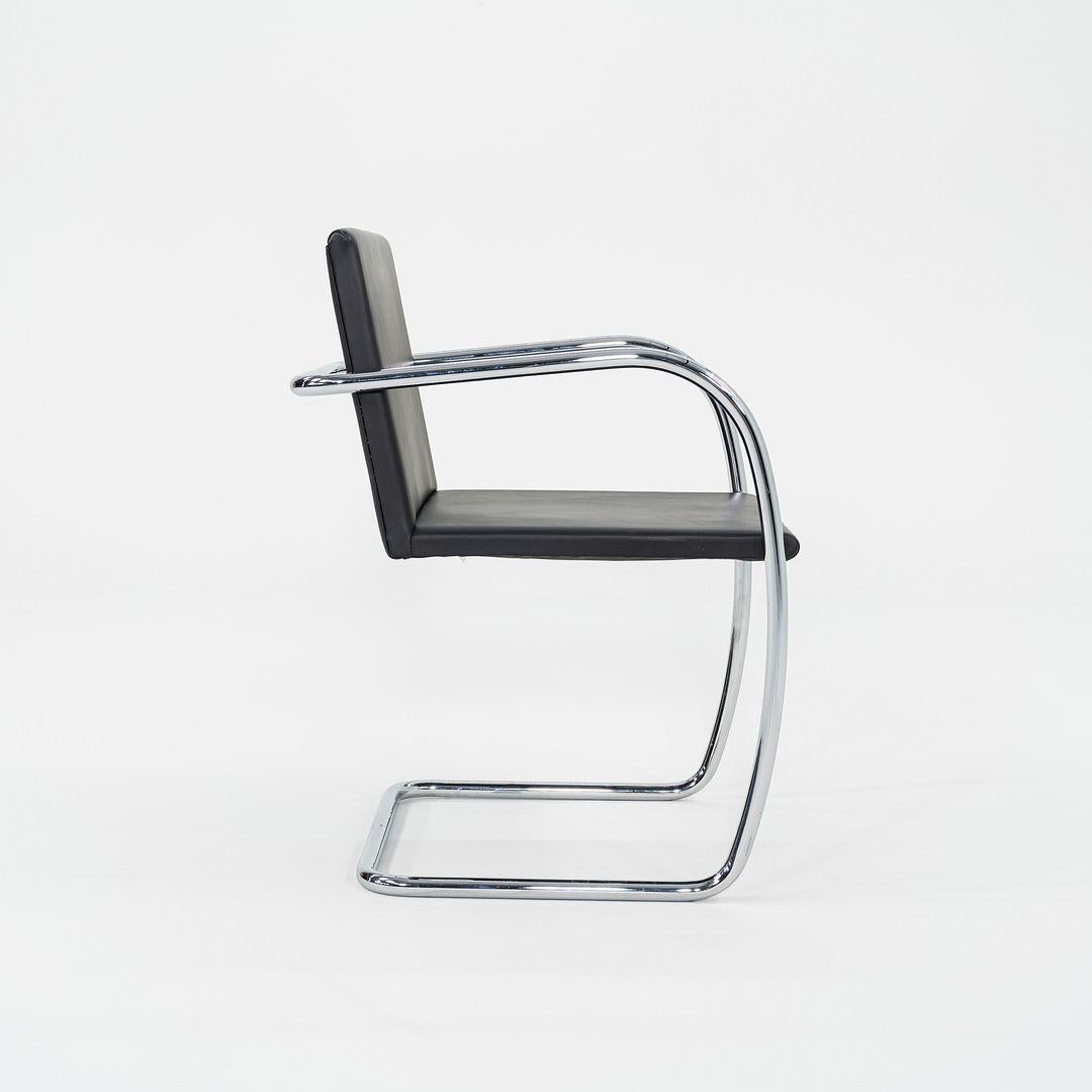 XXI secolo e contemporaneo 2004 Mies van der Rohe per Knoll Poltrona da pranzo Brno a pad sottile in pelle nera in vendita