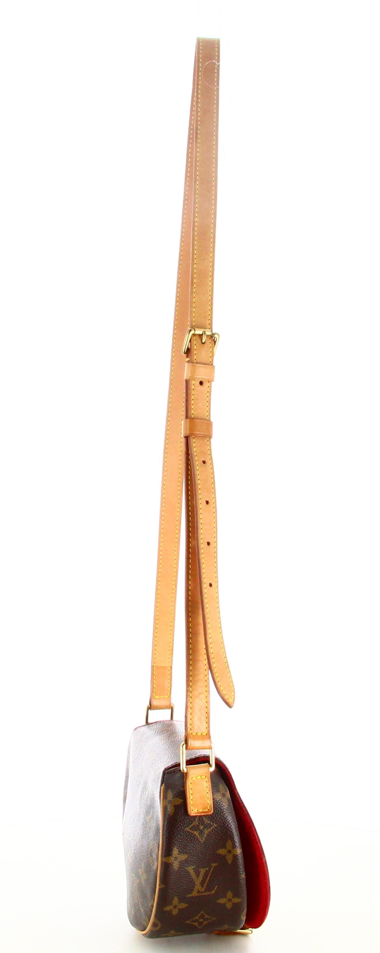 Women's 2004 Monogram Canvas Bag Louis Vuitton Tambourine  - Very good condition. Shows For Sale