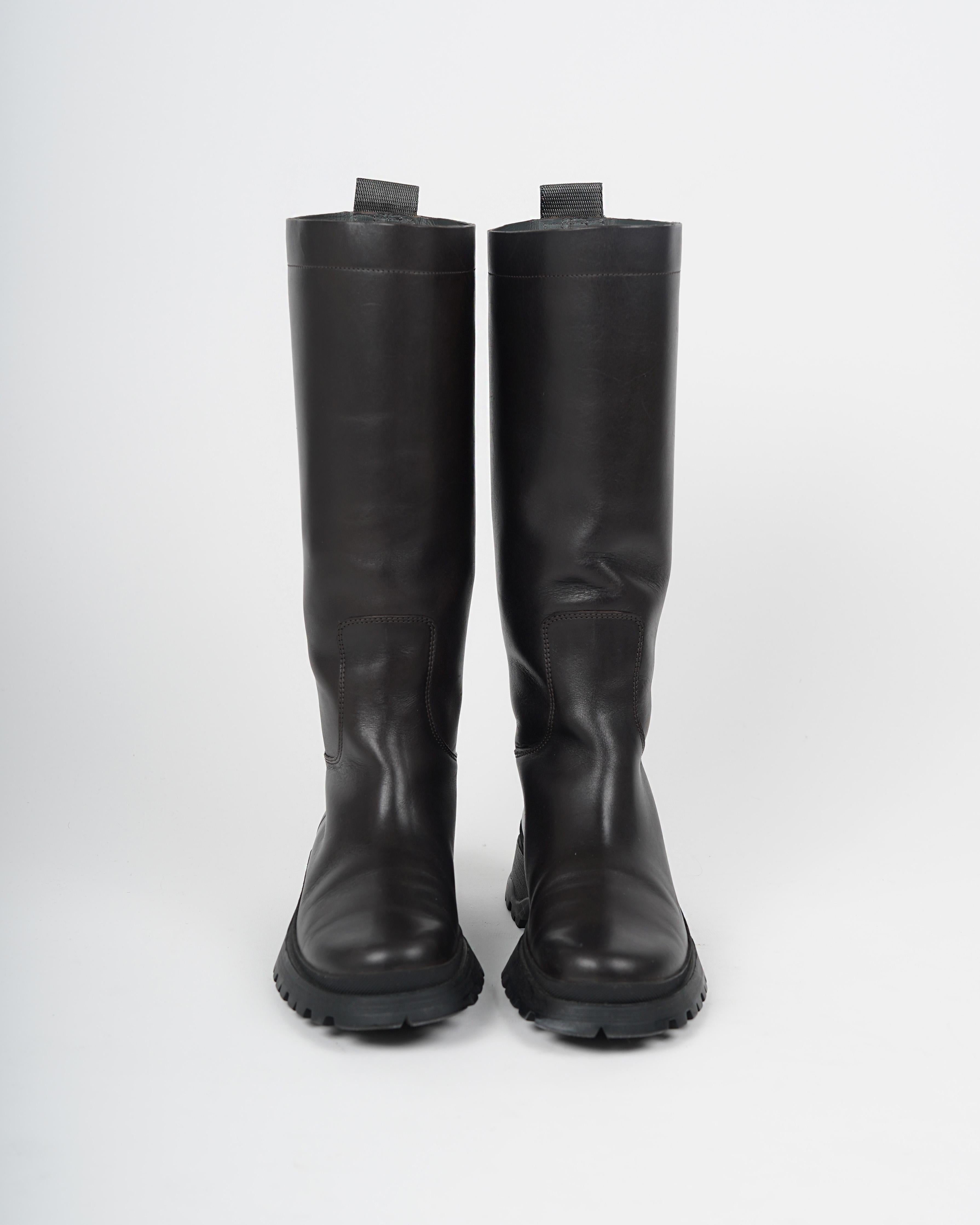 Black 2004 Prada Ebony Napa Leather Lug-sole Boots Size 37 For Sale