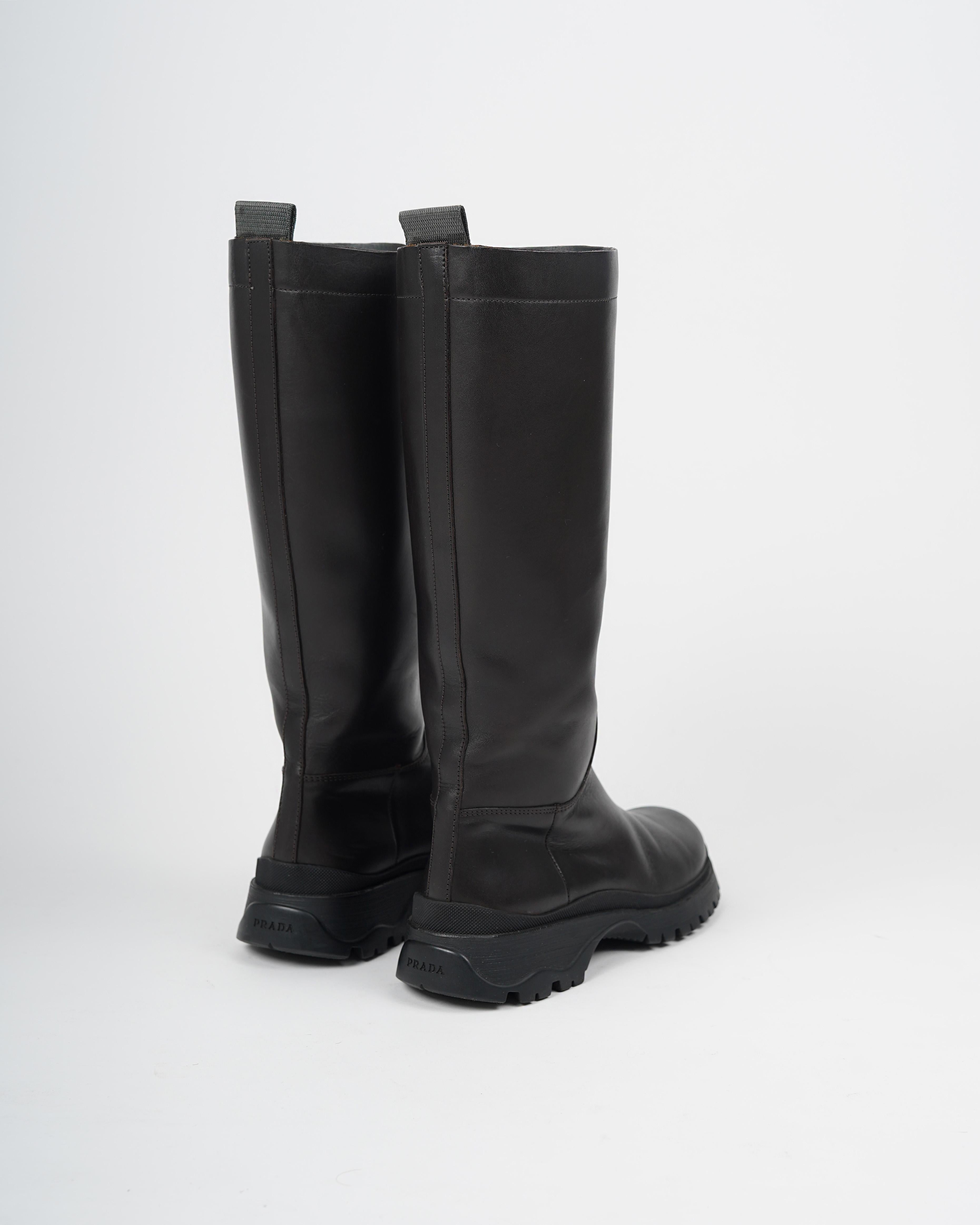 Women's 2004 Prada Ebony Napa Leather Lug-sole Boots Size 37 For Sale