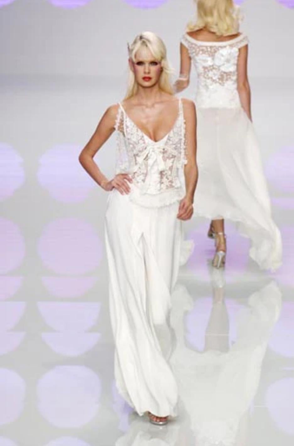 2004 Runway Valentino Cream and White Embellished Dress 2