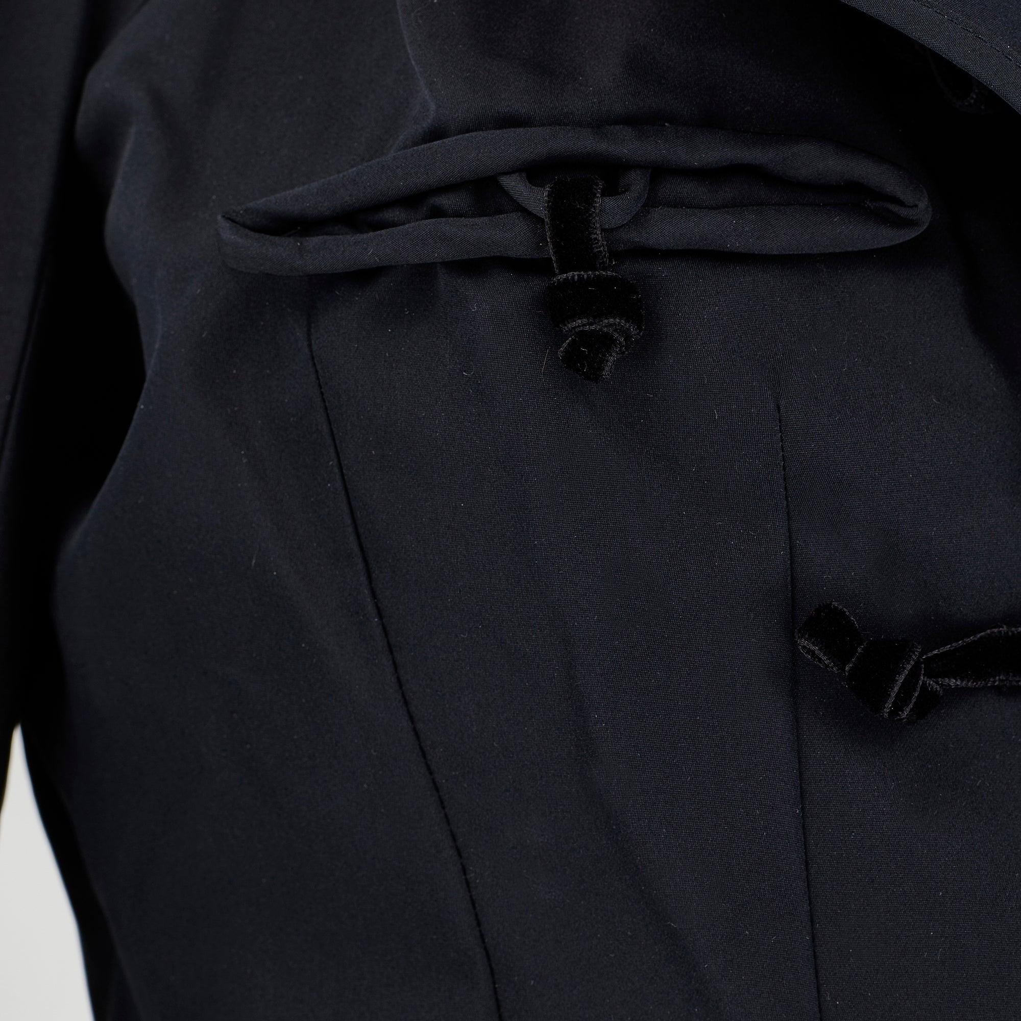 Women's 2004 Runway Yves Saint Laurent by Tom Ford Black Silk Jacket For Sale