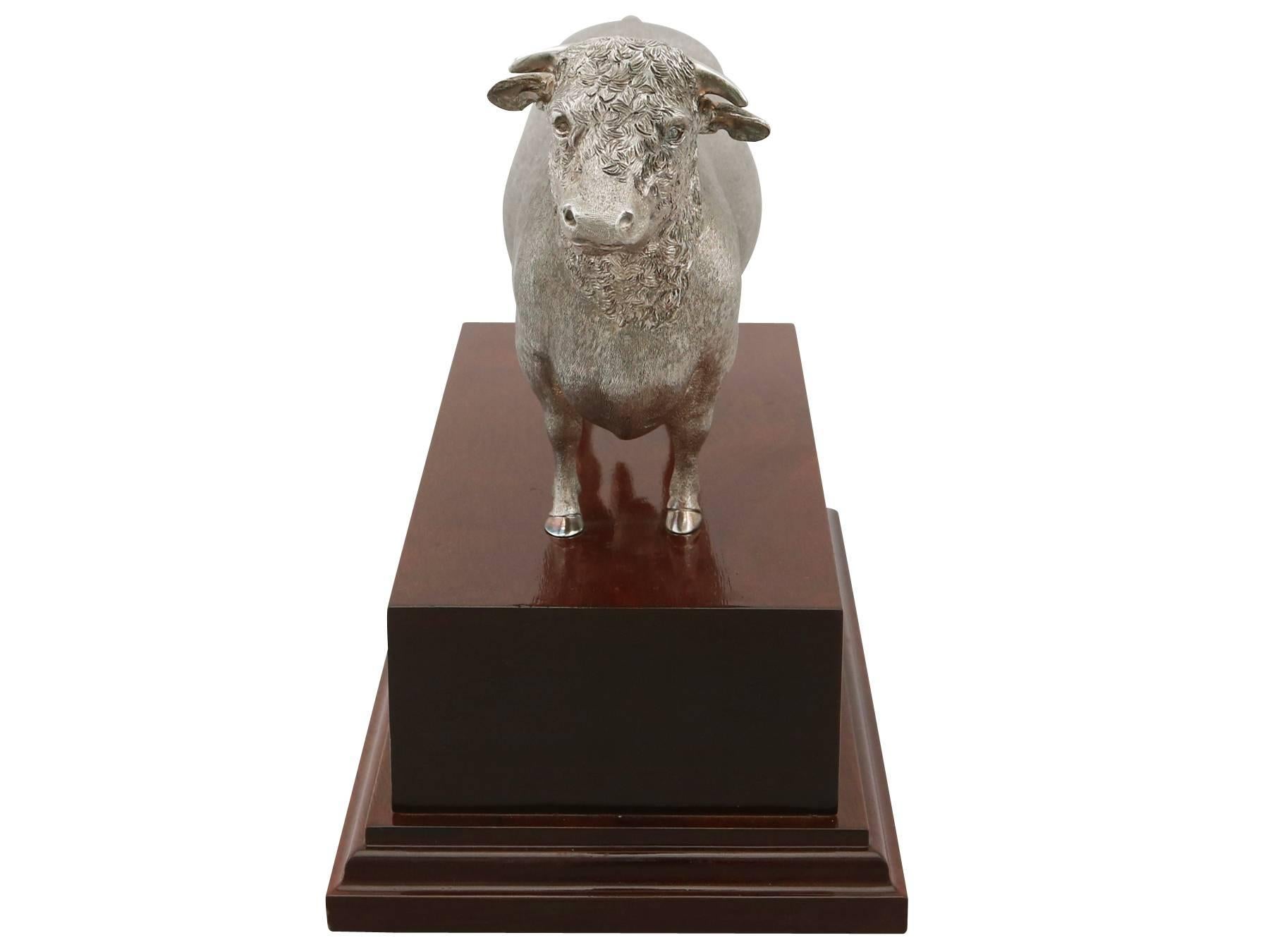 2004 Sterling Silver Presentation Bull 2