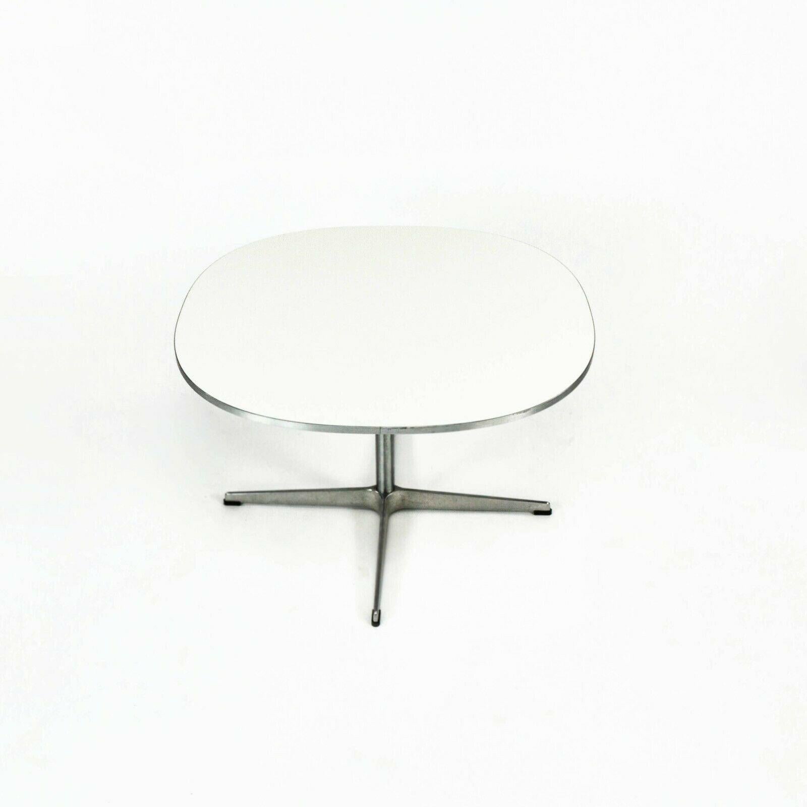 2004 Superellipse Coffee Table by Piet Hein / Bruno Mathsson / Arne Jacobsen For Sale 1