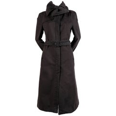 2004 VIKTOR & ROLF brushed cotton runway coat with bow collar 