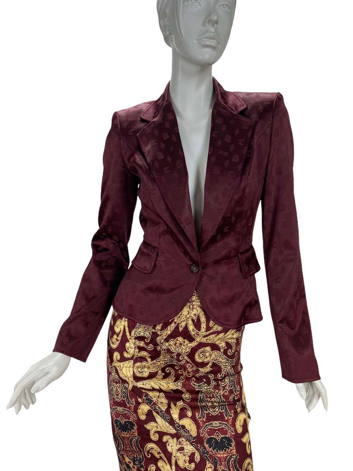 Vintage Roberto Cavalli Evening Long Skirt and Blazer Set
Skirt : Roberto Cavalli
93% Silk, 7% Lycra
Size S
Waist 28