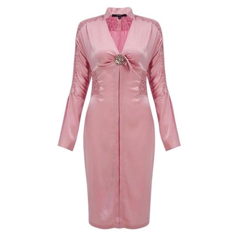 gucci pink silk dress Printed silk chiffon dress in light pink