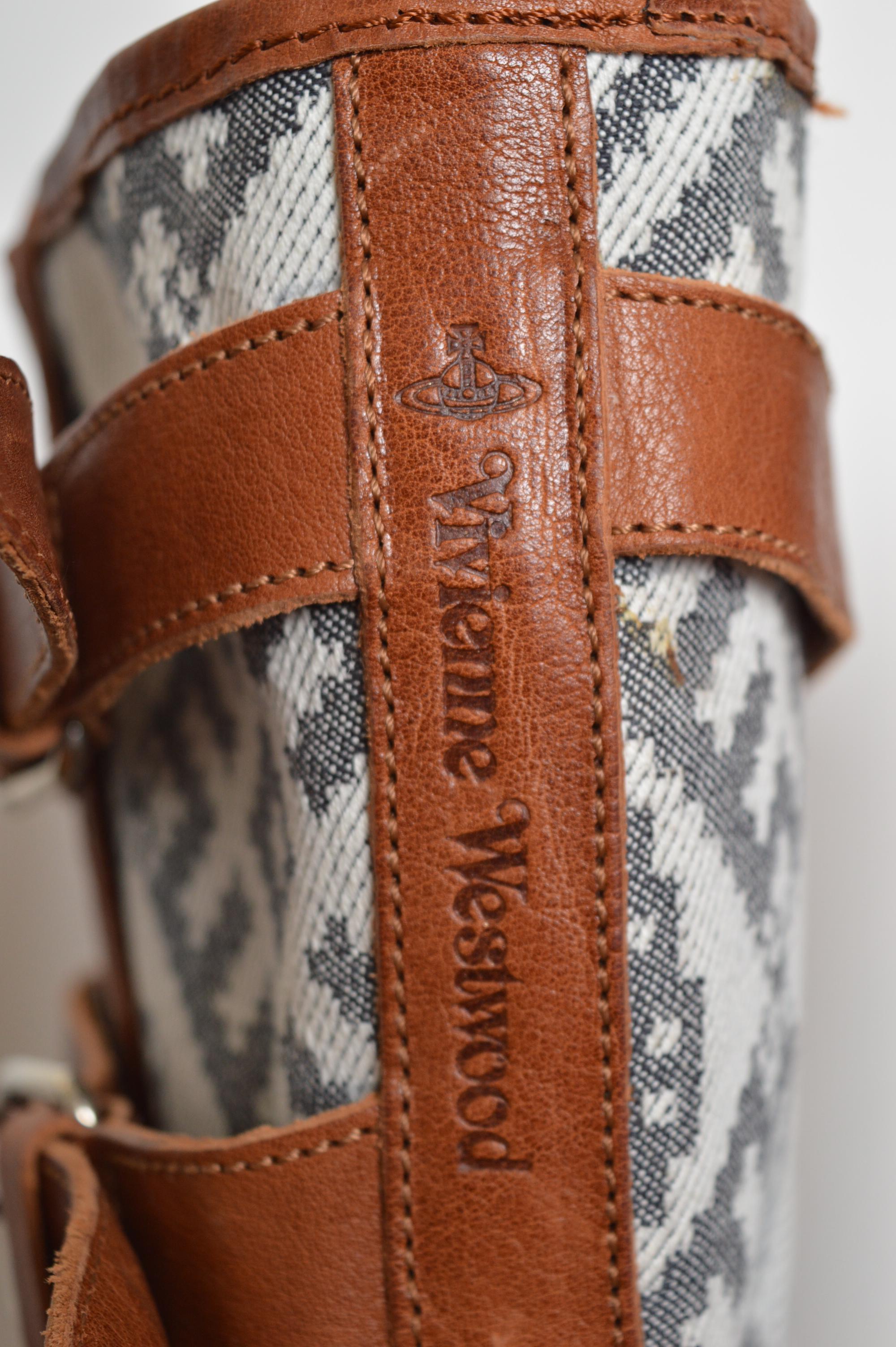 2004 Vivienne Westwood Botas de piel con tacón pirata y tapicería EU 40 / UK 6.5 en venta 8