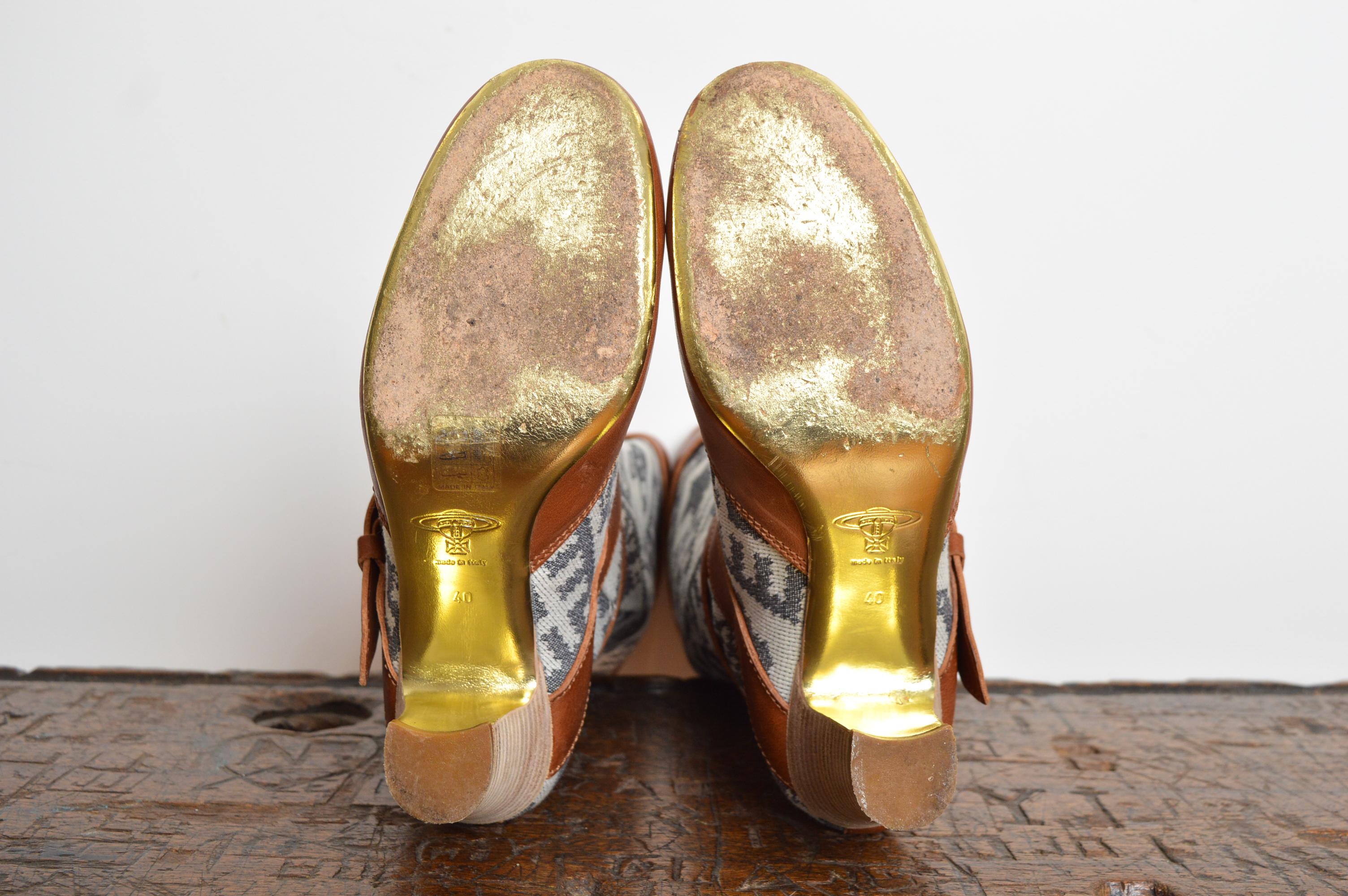 2004 Vivienne Westwood Botas de piel con tacón pirata y tapicería EU 40 / UK 6.5 en venta 11