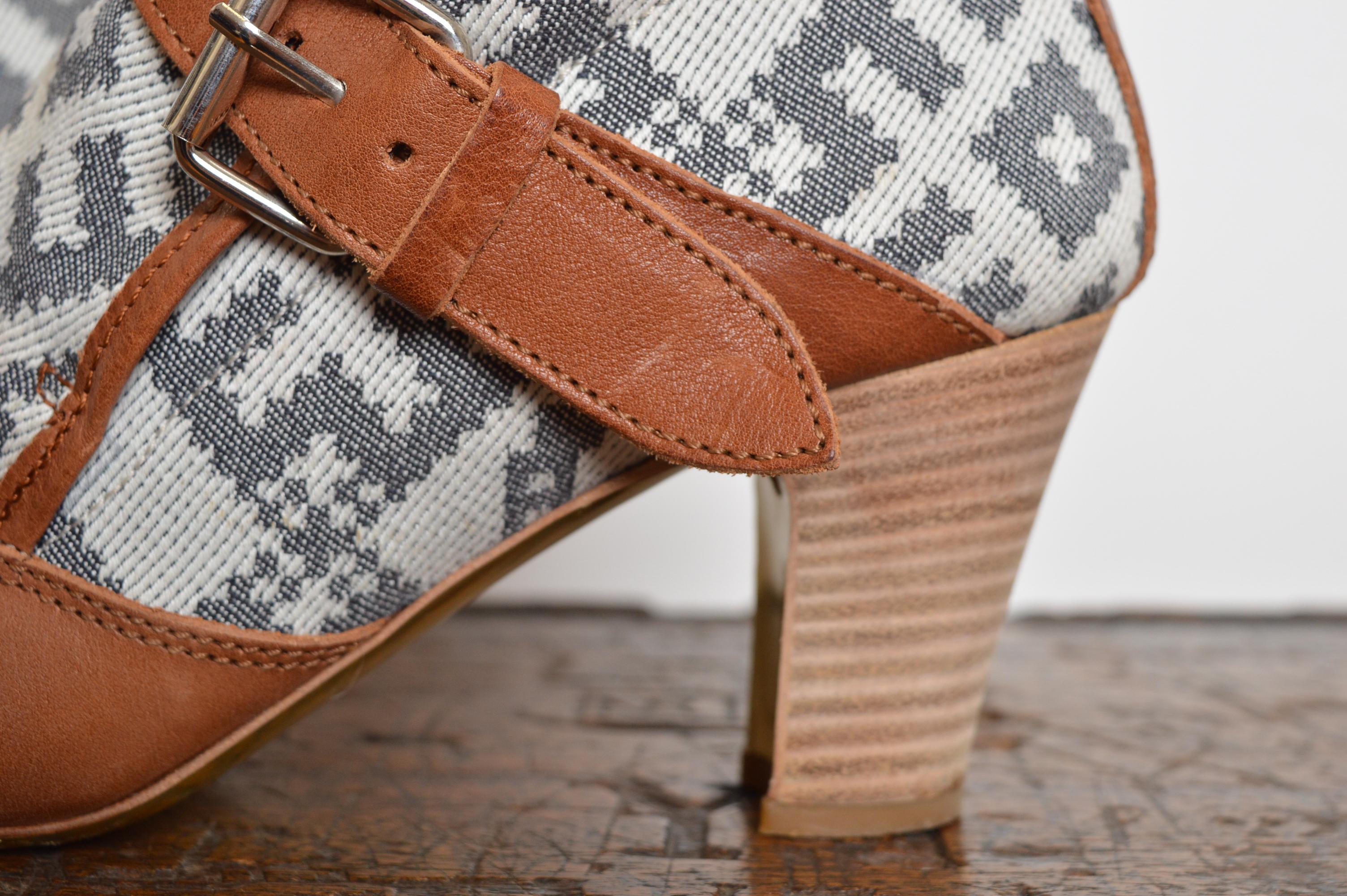 De las mujeres 2004 Vivienne Westwood Botas de piel con tacón pirata y tapicería EU 40 / UK 6.5 en venta