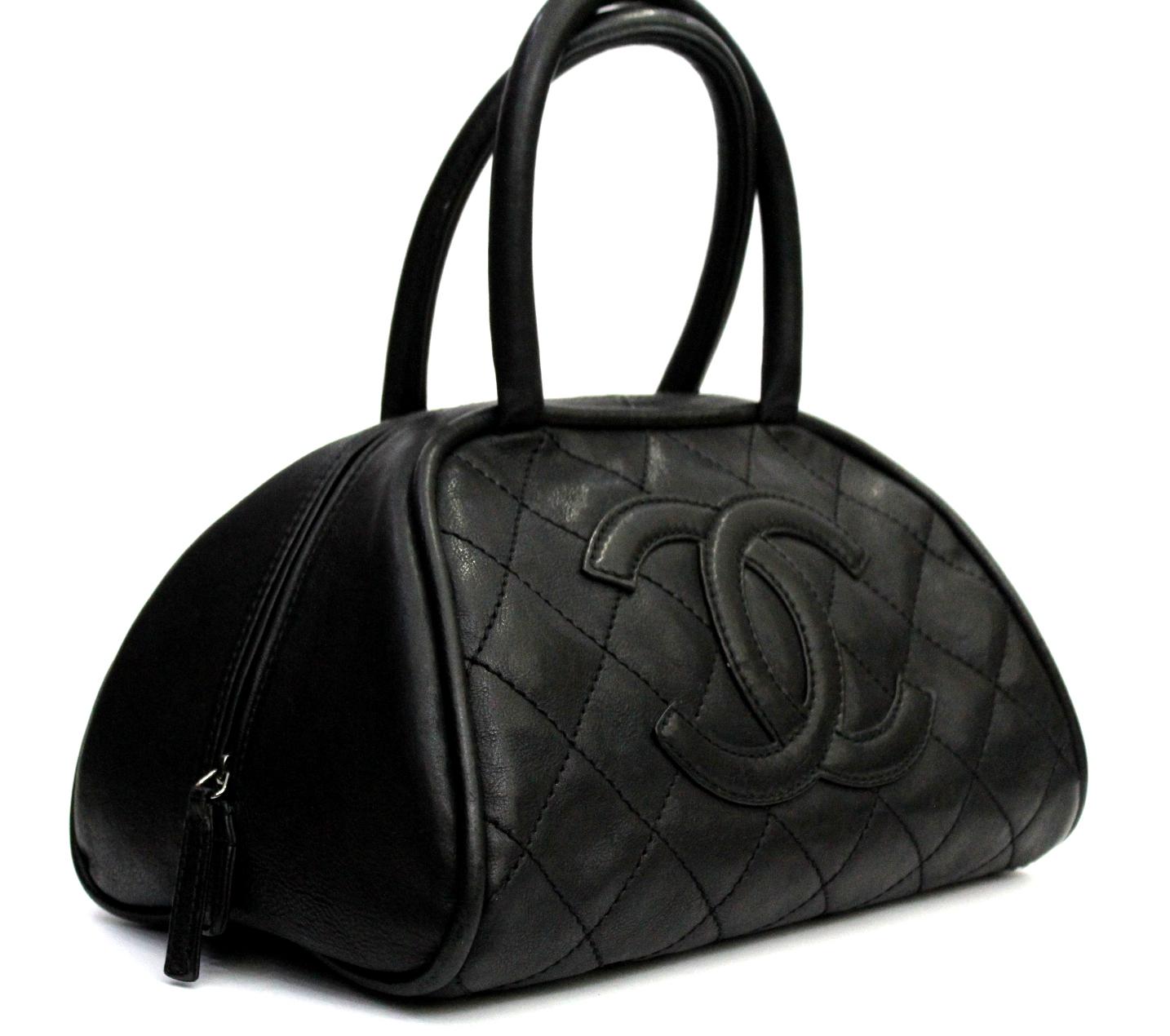 2005/06 Chanel Black Leather Top Handel Bag In Excellent Condition In Torre Del Greco, IT