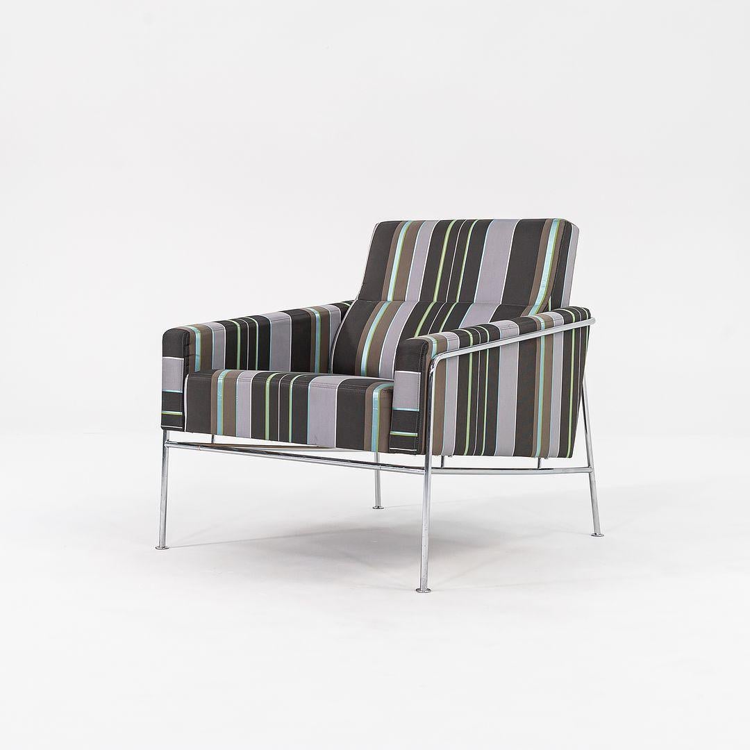 2005 Arne Jacobsen for Fritz Hansen Series 3300 Easy Lounge Chairs, 2x Available For Sale 2