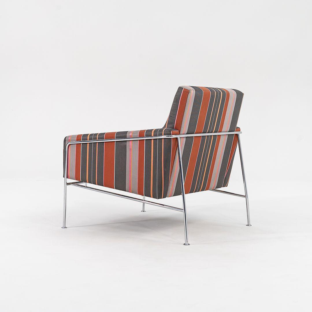 2005 Arne Jacobsen Serie 3300 Easy Loungesessel in Orange-grau gestreiftem Stoff (Europäisch) im Angebot