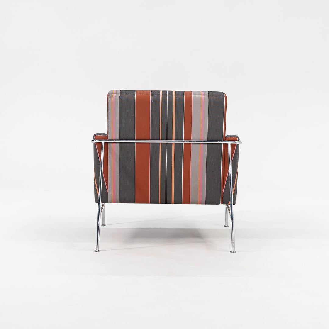 2005 Arne Jacobsen Serie 3300 Easy Loungesessel in Orange-grau gestreiftem Stoff im Angebot 1