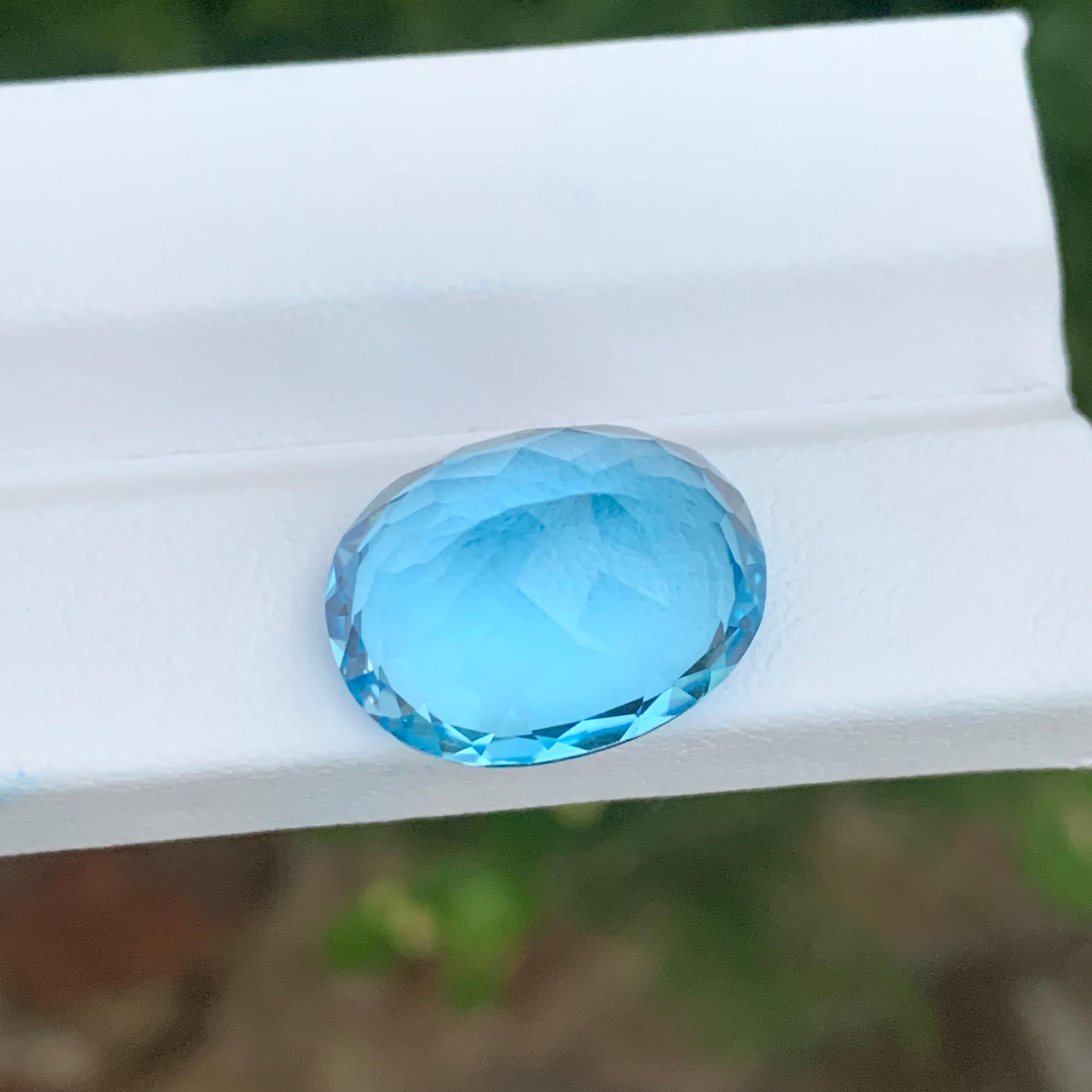 20.05 Carat Natural Loose Blue Topaz Oval Shape Gemstone im Angebot 4