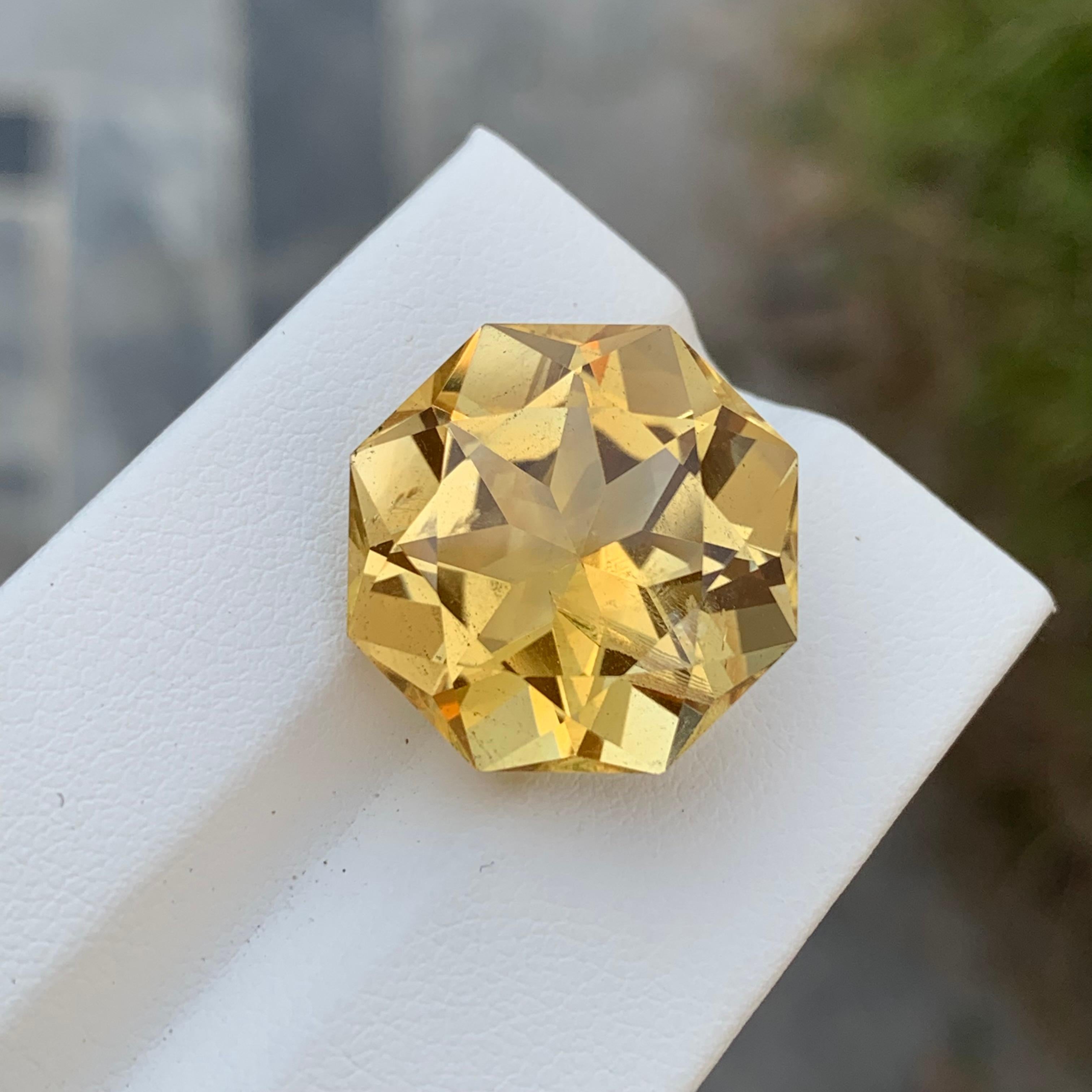 Octagon Cut 20.05 Carats Natural Loose Yellow Citrine Flower Cut For Necklace Jewellery  For Sale