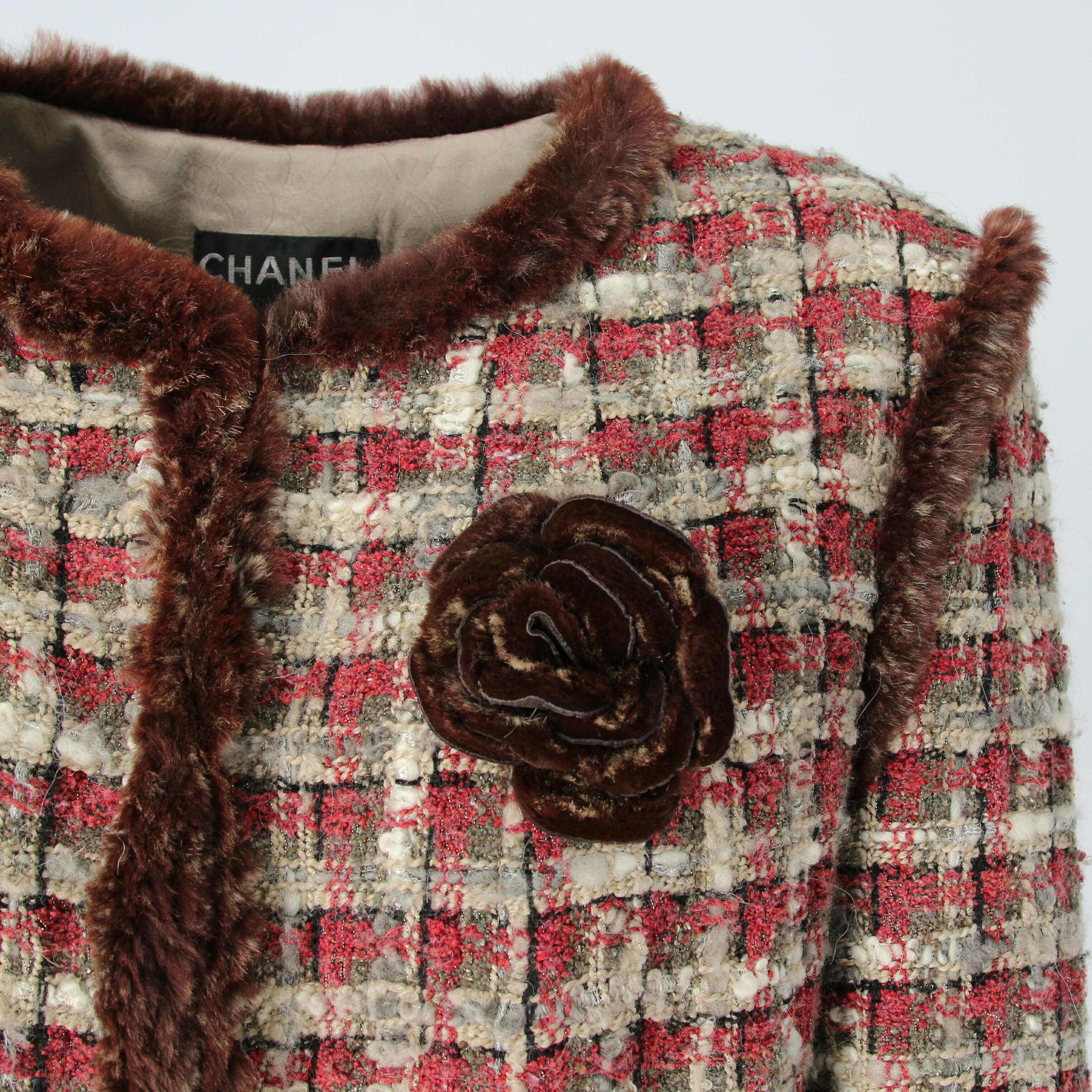 2005 Chanel Furry Tweed Jacket In Good Condition In Lugo (RA), IT