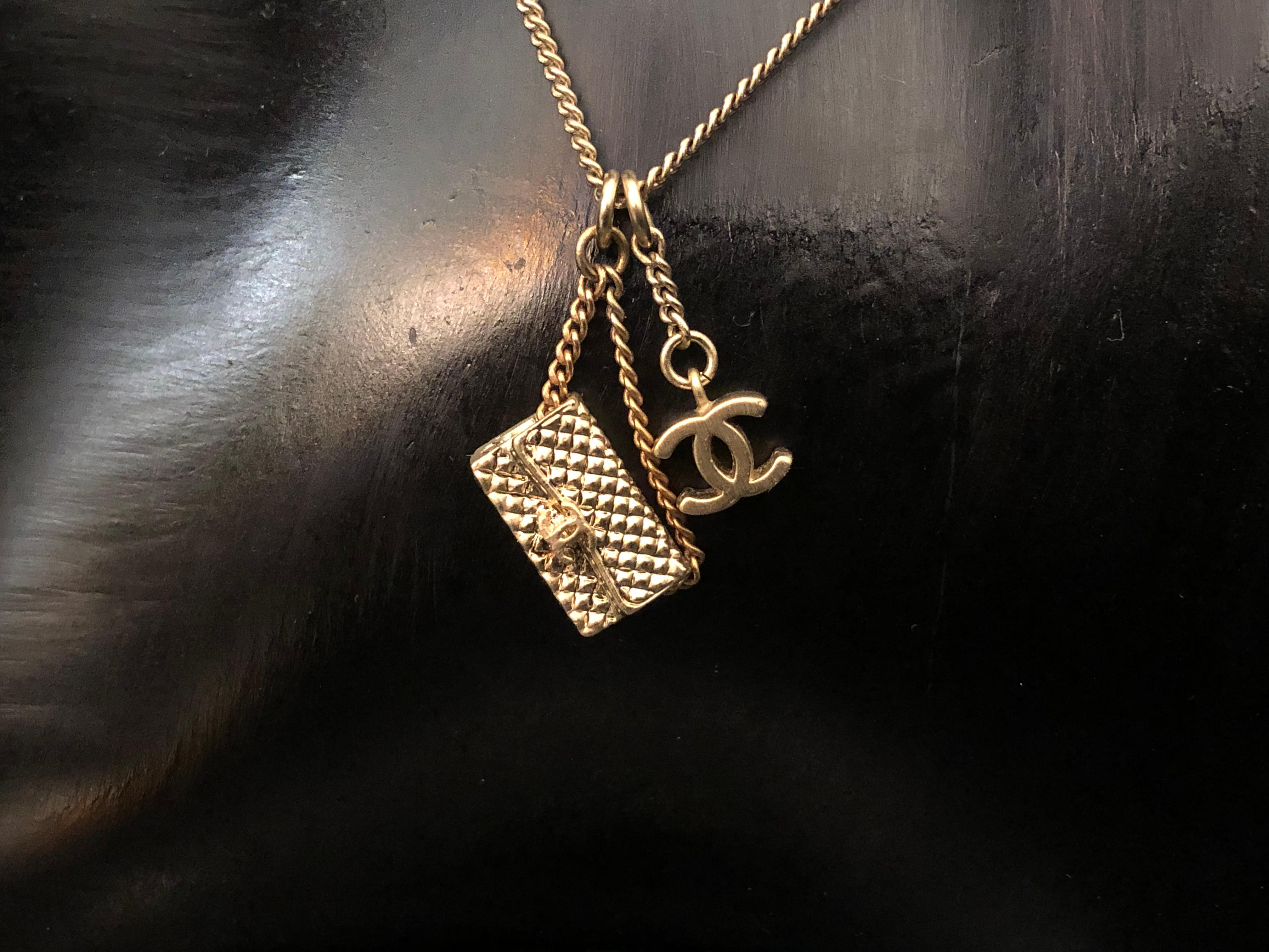 2005 CHANEL Gold Toned Flap Bag CC Chain Necklace Champagne  For Sale 3