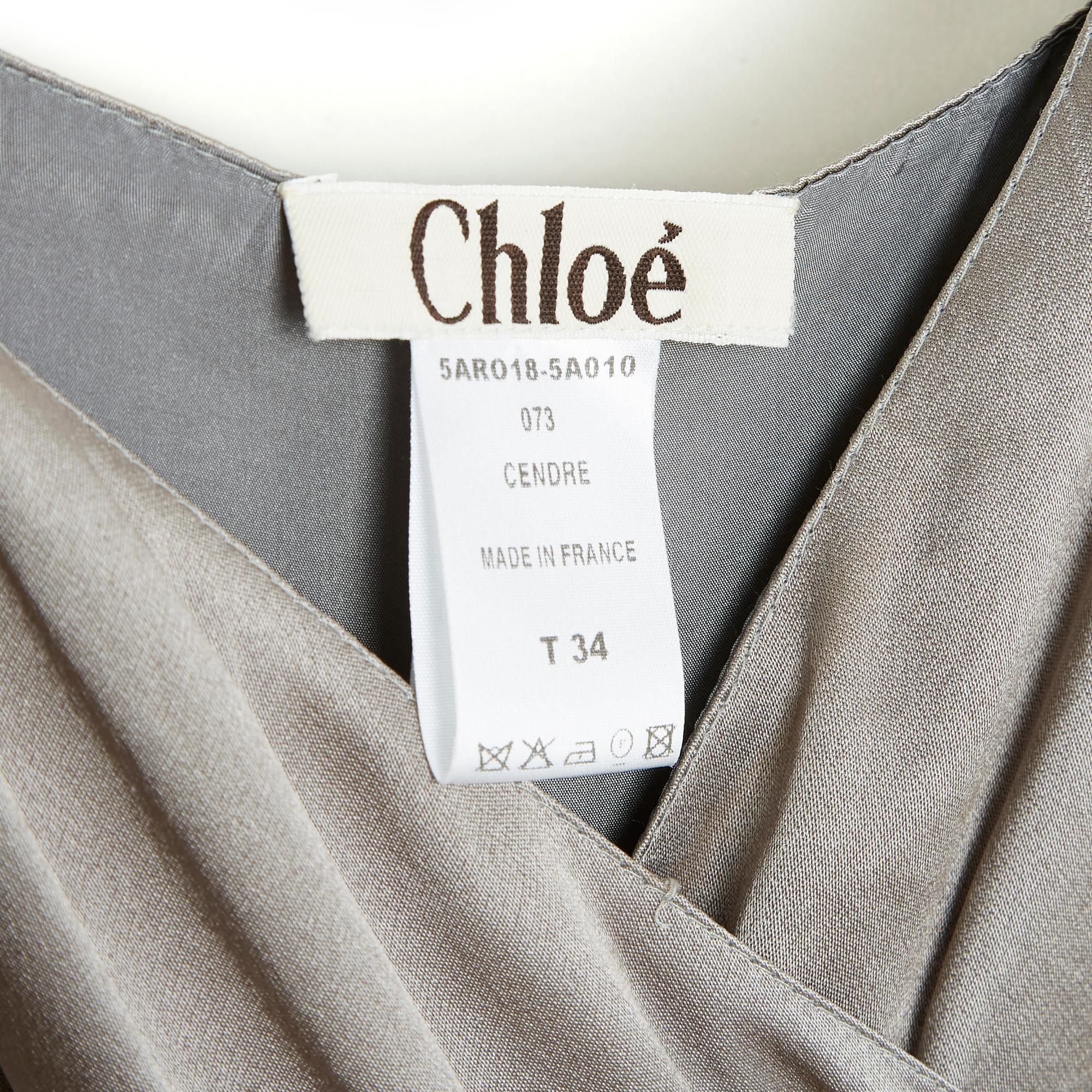 2005 Chloe by Phoebe Philo Robe en satin gris clair FR34 en vente 1