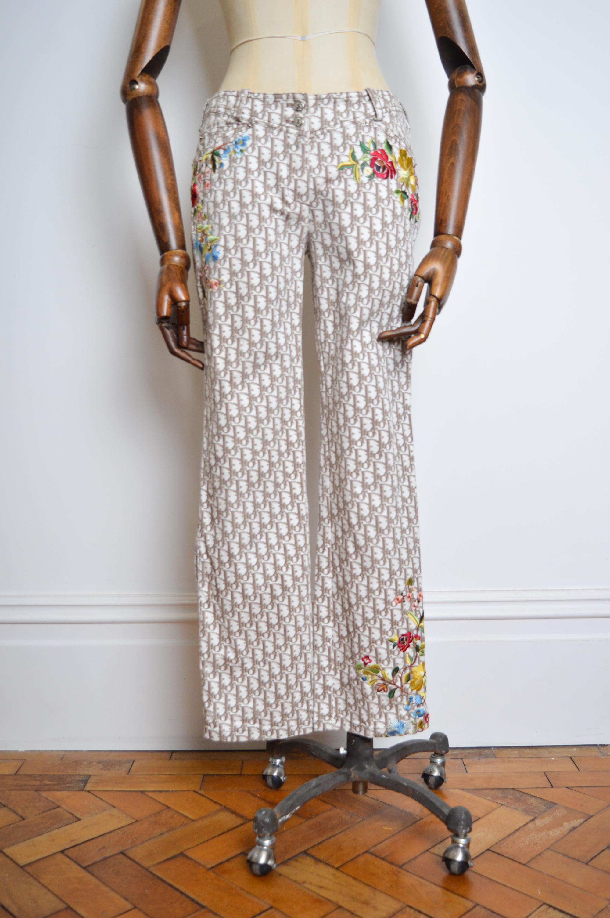 Women's 2005 Christian Dior by John Galliano embroidered Beige Trotter Pants Y2k Jeans For Sale