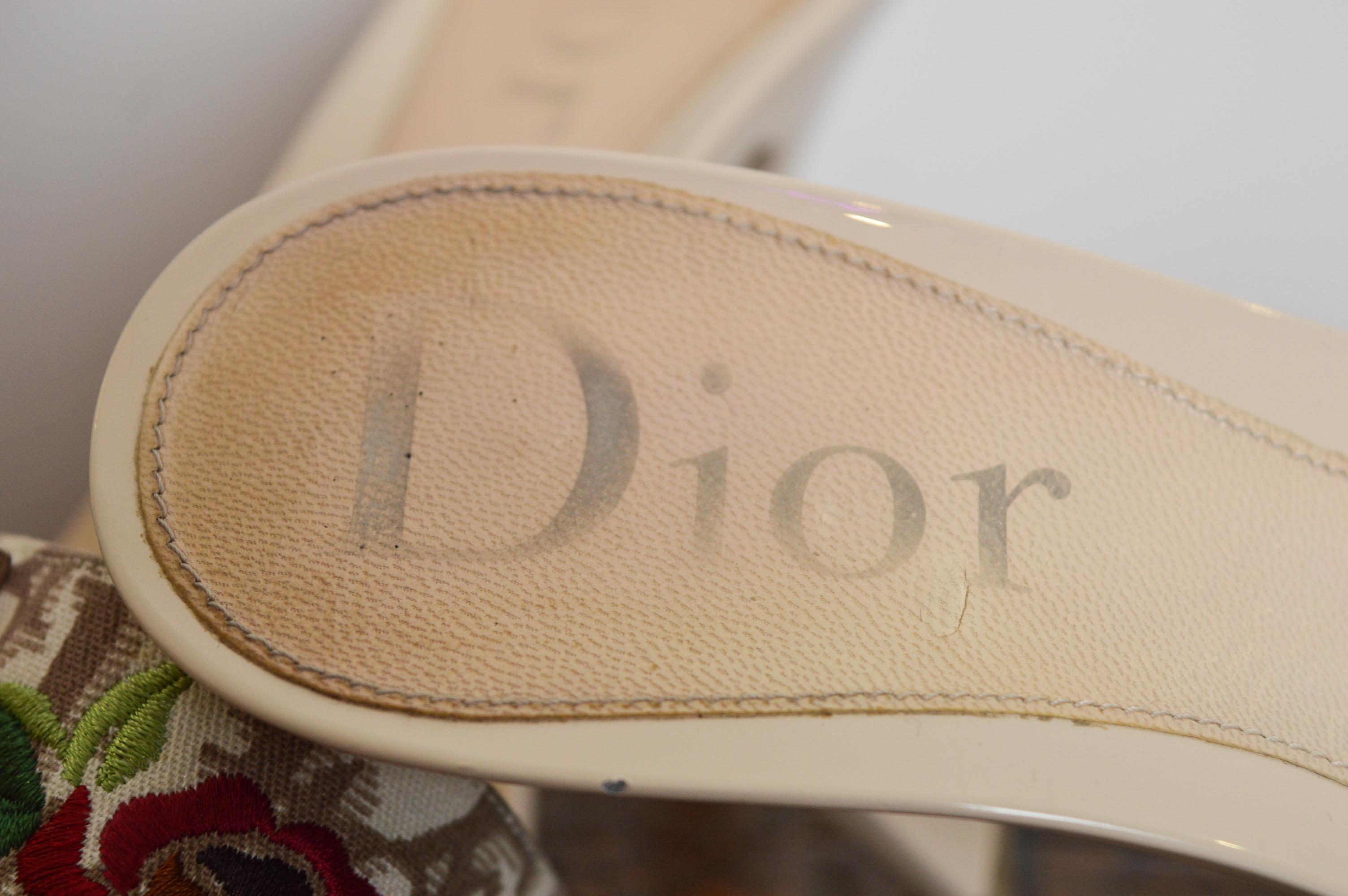2005 Christian Dior by John Galliano Y2K CD buckle kitten mules high heels For Sale 2