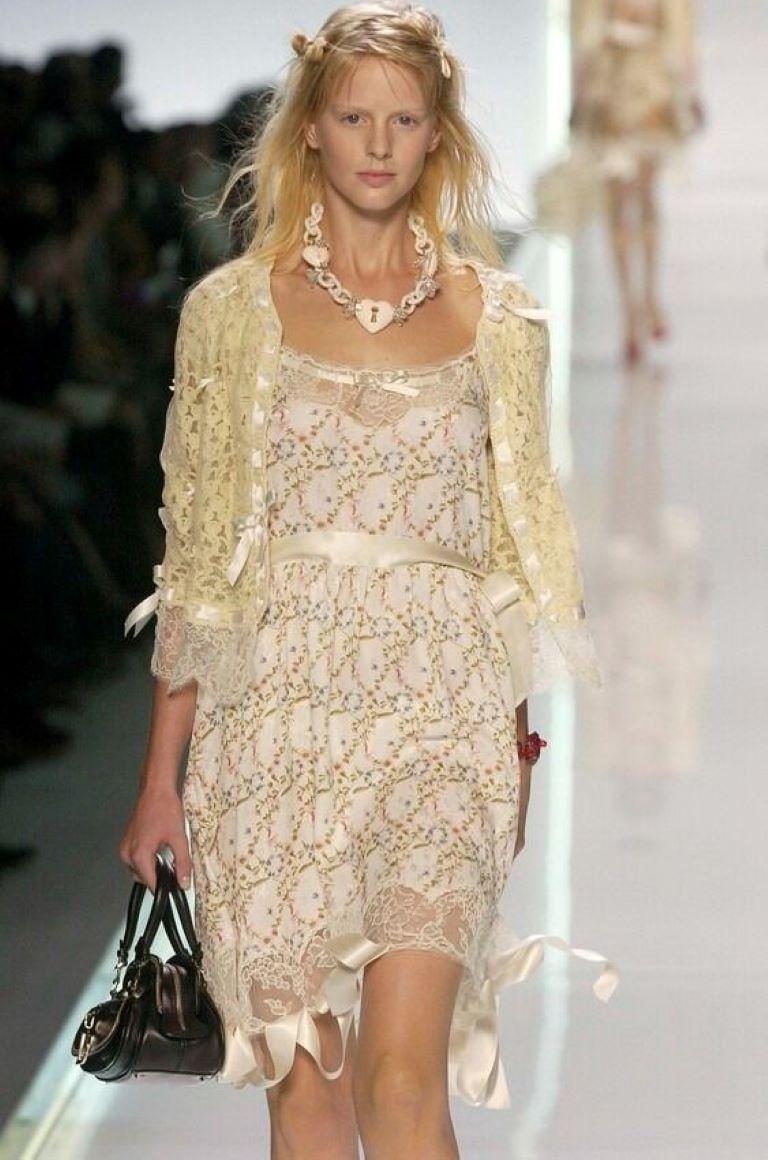 Beige 2005 Christian Dior & Galliano Top in seta per la sfilata primavera/estate 2005 in vendita