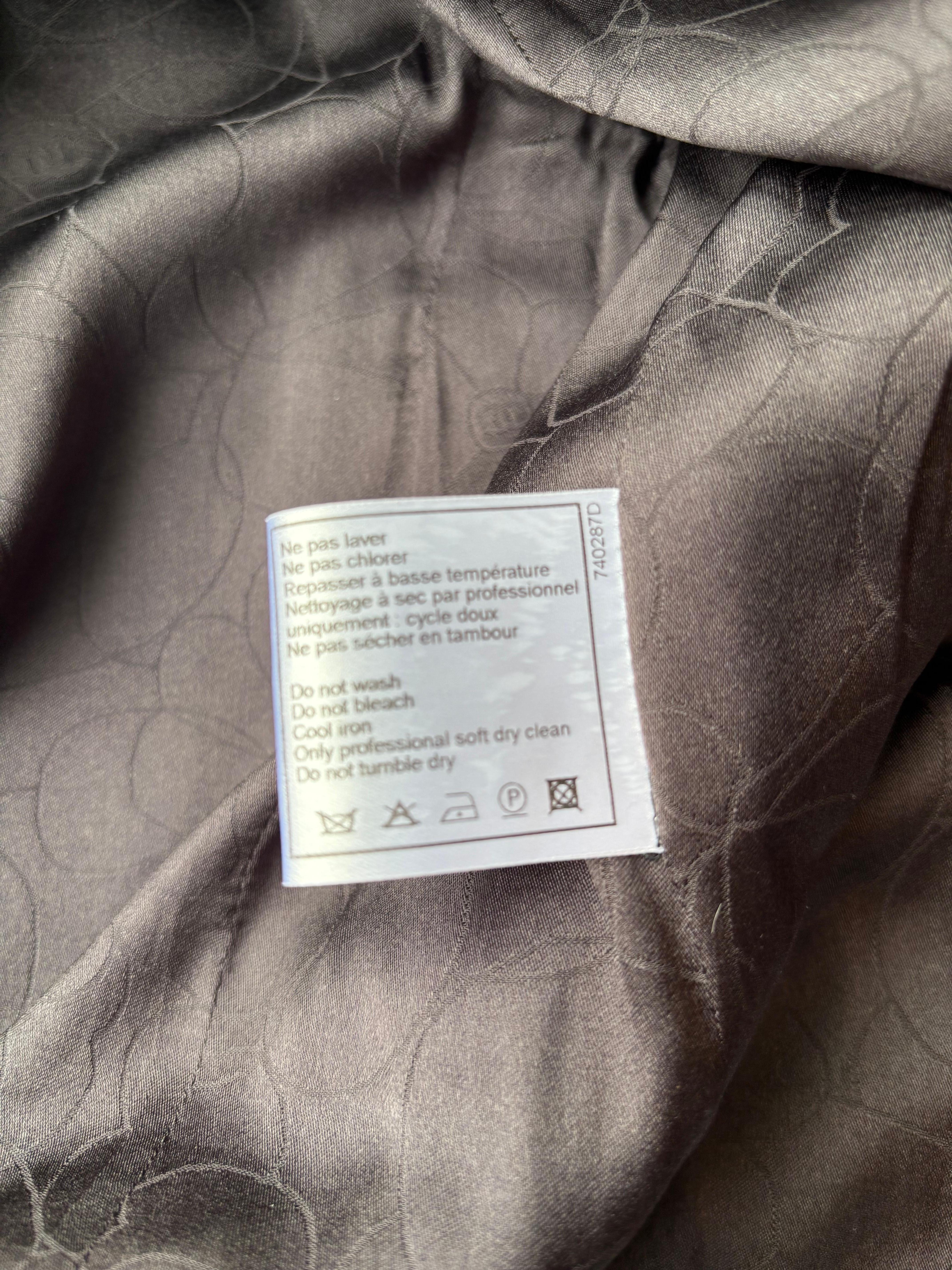 2005 (Fall) Chanel Tweed Jacket Size 38 For Sale 2