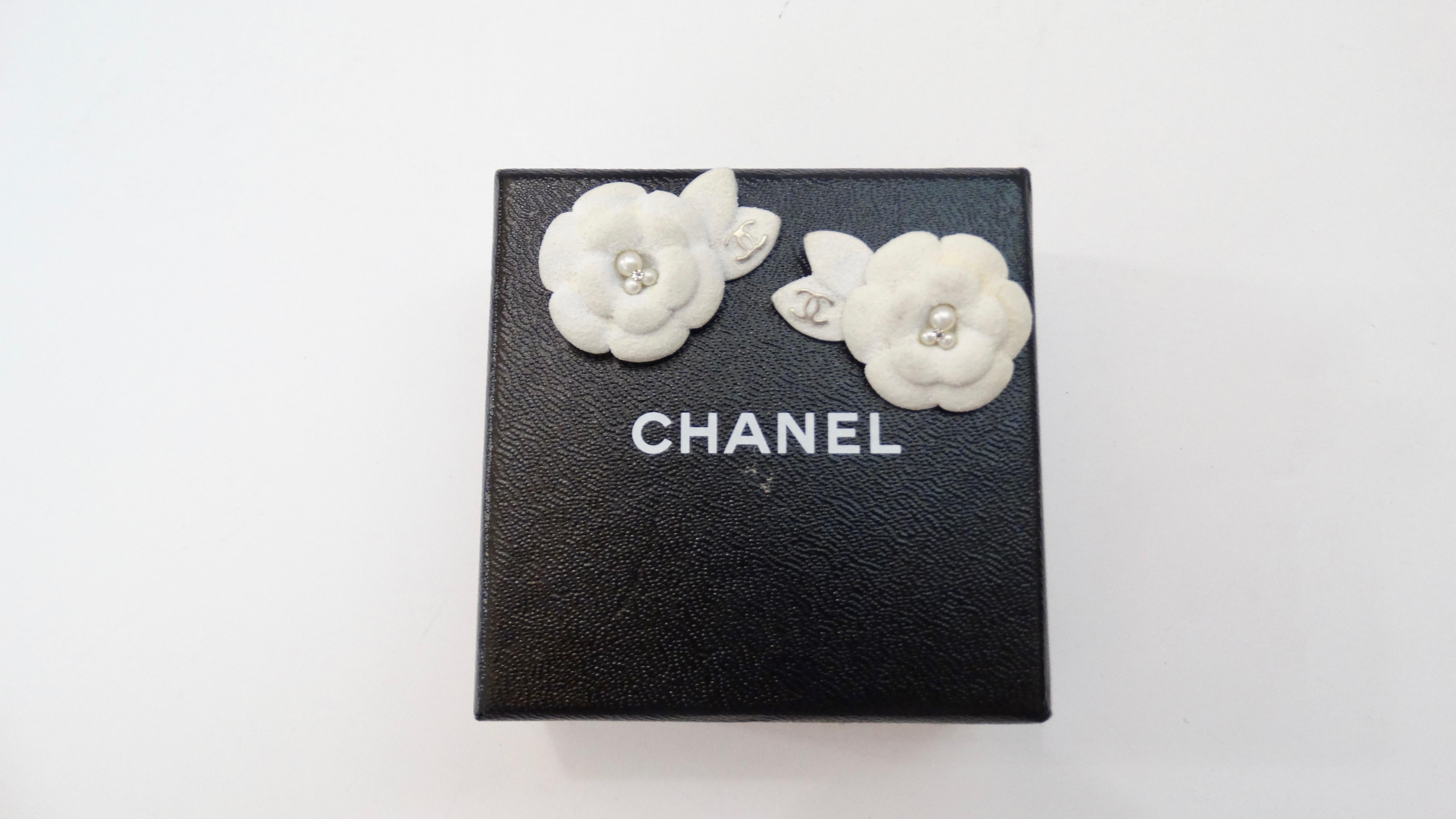 Chanel 2005 Fall/Winter White Camellia Flower Earrings  1