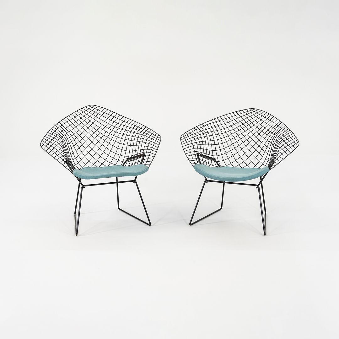 2005 Harry Bertoia for Knoll Diamond Lounge Chairs in w/ Blue Seat Pads For Sale 3