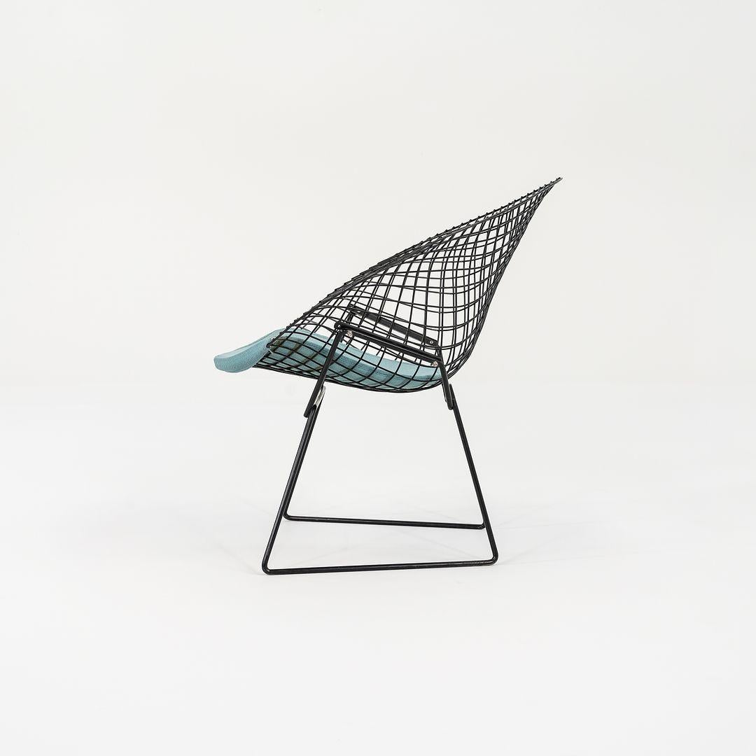2005 Harry Bertoia for Knoll Diamond Lounge Chairs in w/ Blue Seat Pads In Good Condition For Sale In Philadelphia, PA