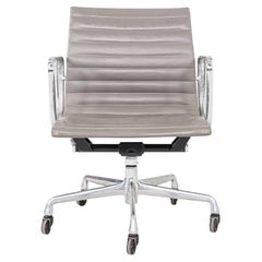 2005 Herman Miller Eames Aluminum Group Management Desk Chair in Greige Leather