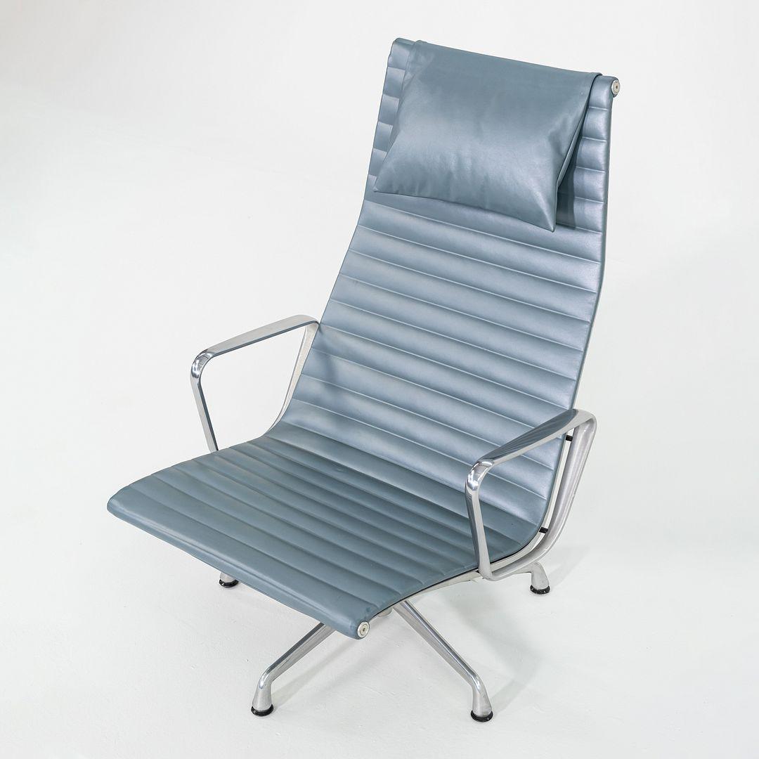 2005 Herman Miller Eames Aluminum Group Reclining Lounge Chairs in Blue Leather For Sale 1