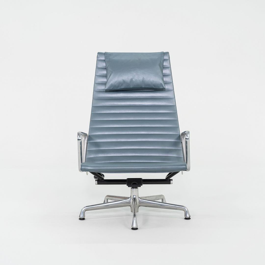 2005 Herman Miller Eames Aluminum Group Reclining Lounge Chairs in Blue Leather For Sale 2