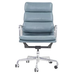 2005 Herman Miller Eames Soft Pad Aluminum Executive Desk Chair in Blue Leather 