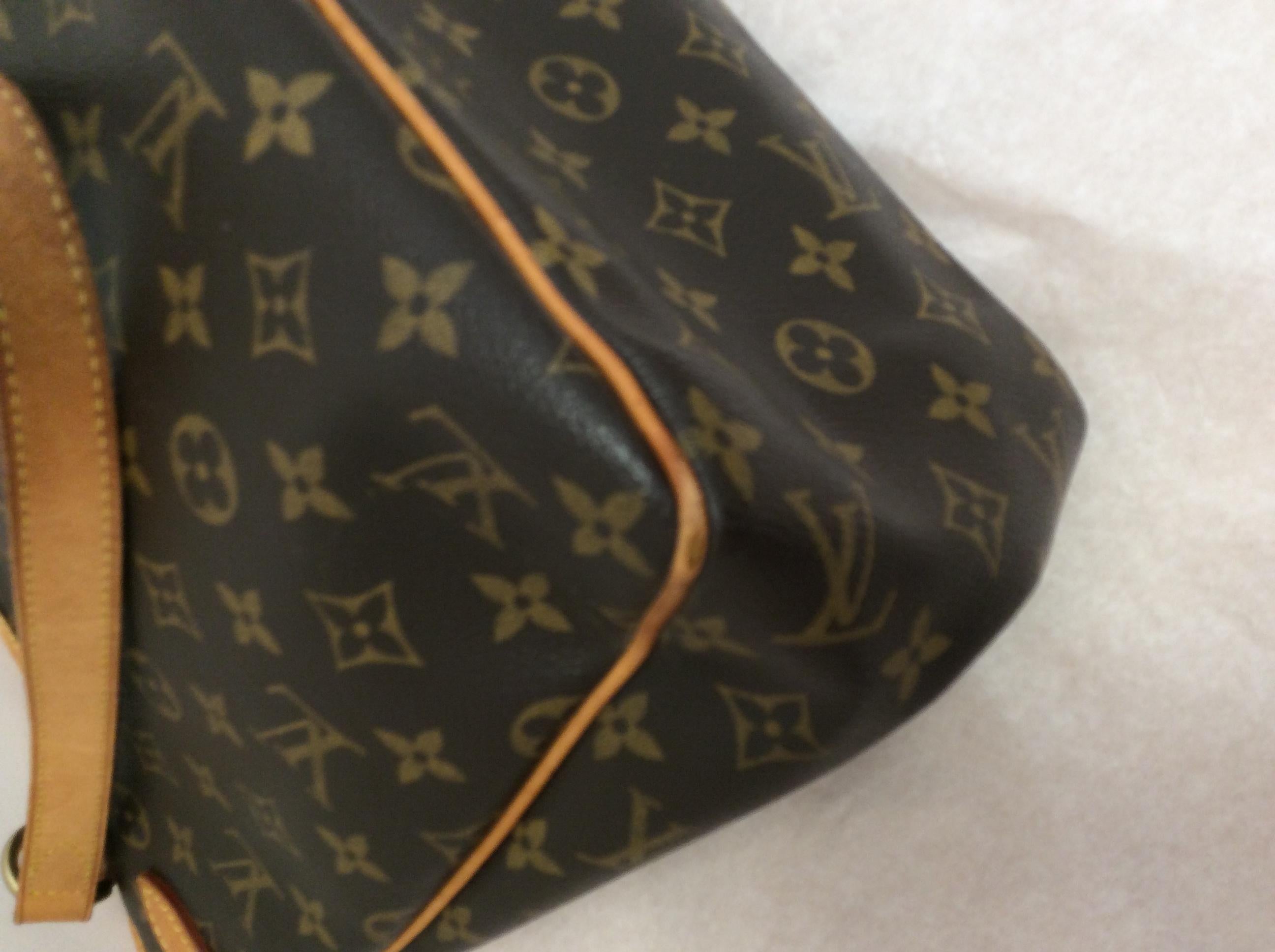 2005 Louis Vuitton Batignolles Monogram Vertical Canvas Handbag 6