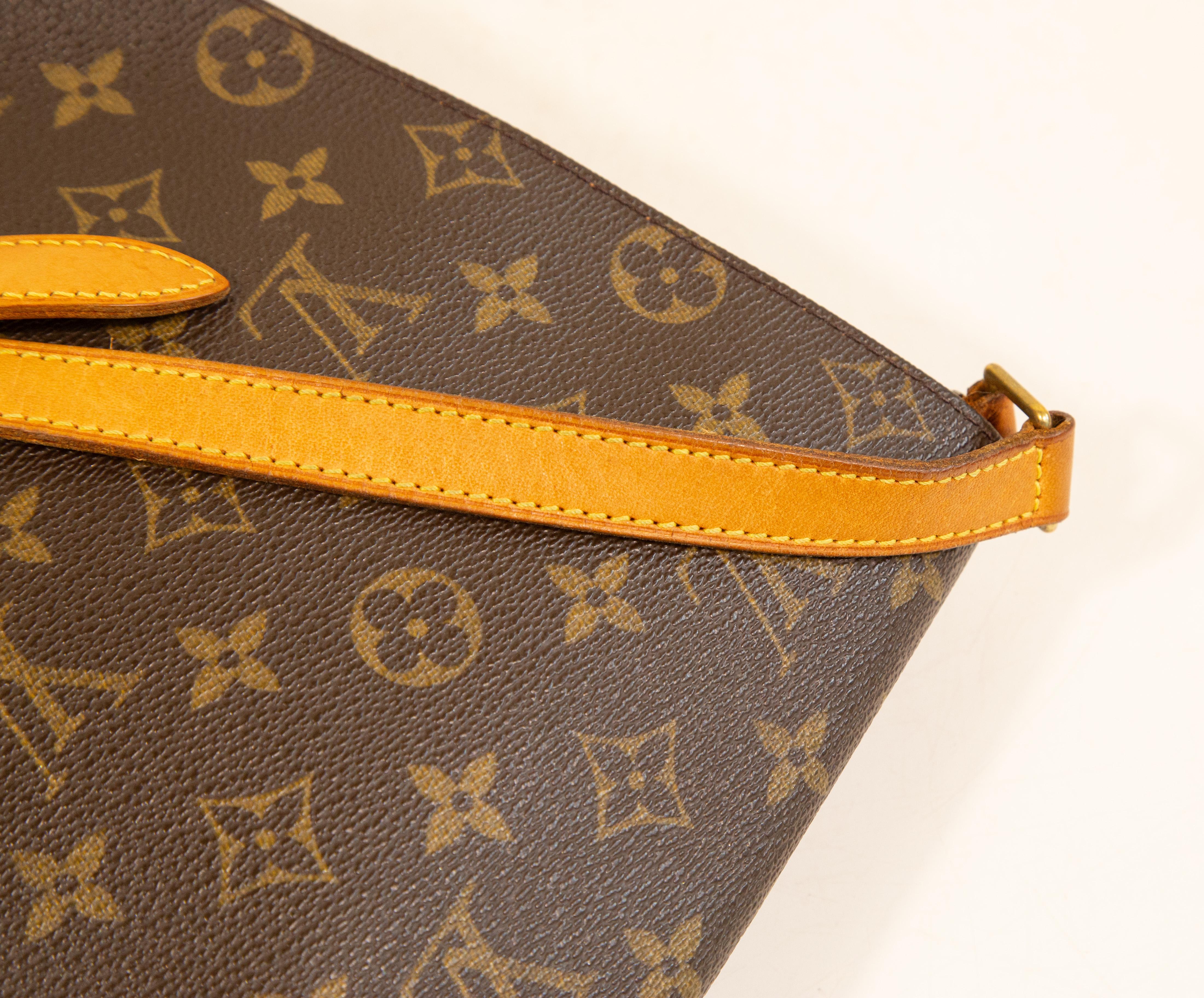2005 Louis Vuitton Brown Monogram Canvas Musette Salsa Crossbody Bag For Sale 6
