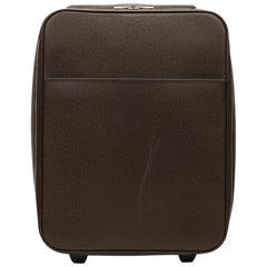 2005 Louis Vuitton Brown Taiga Leather Pegase 45 Rolling Case