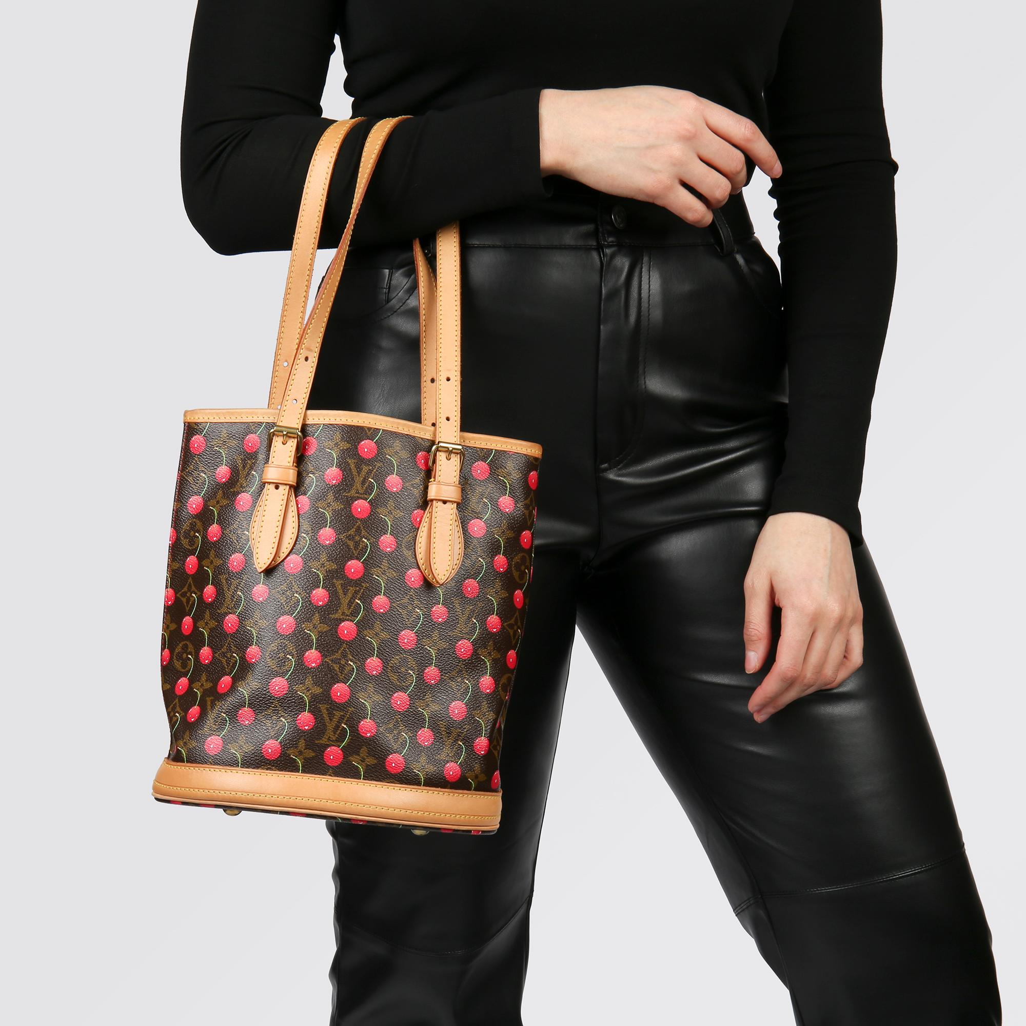 LOUIS VUITTON
Cherries Brown Monogram Coated Canvas & Vachetta Leather Murakami Bucket Bag

Xupes Reference: HB3781
Serial Number: FL0025
Age (Circa): 2005
Accompanied By: Louis Vuitton Dust Bag, Box
Authenticity Details: Date Stamp (Made in