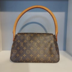 2005 Louis Vuitton Looping PM Monogram
