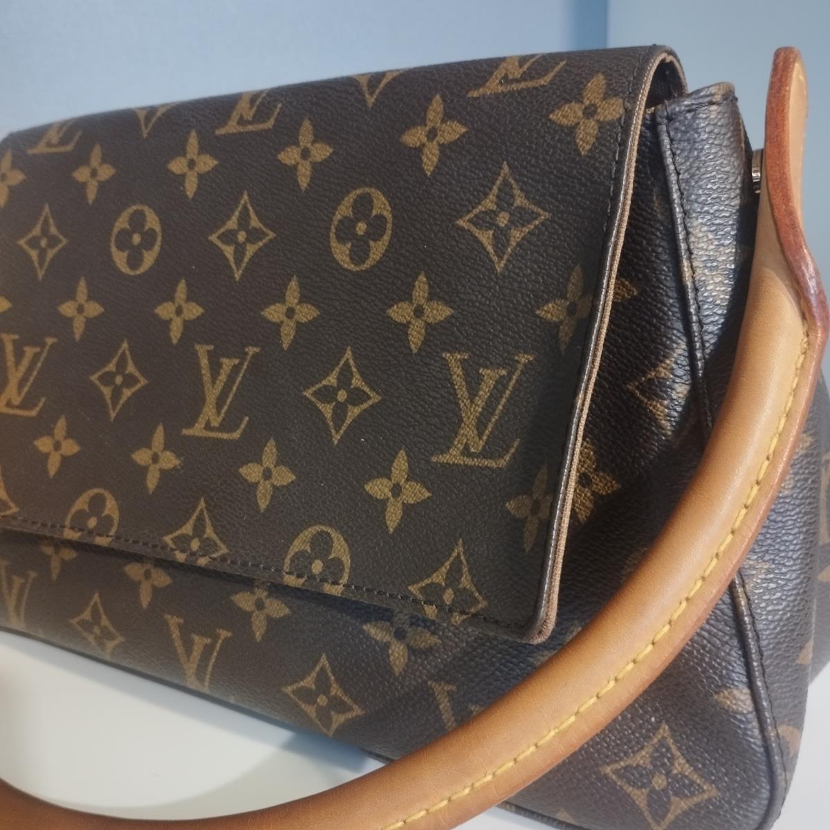 2005 Louis Vuitton Looping PM Monogramm-Monogramm im Zustand „Hervorragend“ in Gazzaniga (BG), IT
