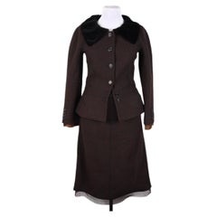 2005 Louis Vuitton & Marc Jacobs Fall / Winter skirt suit