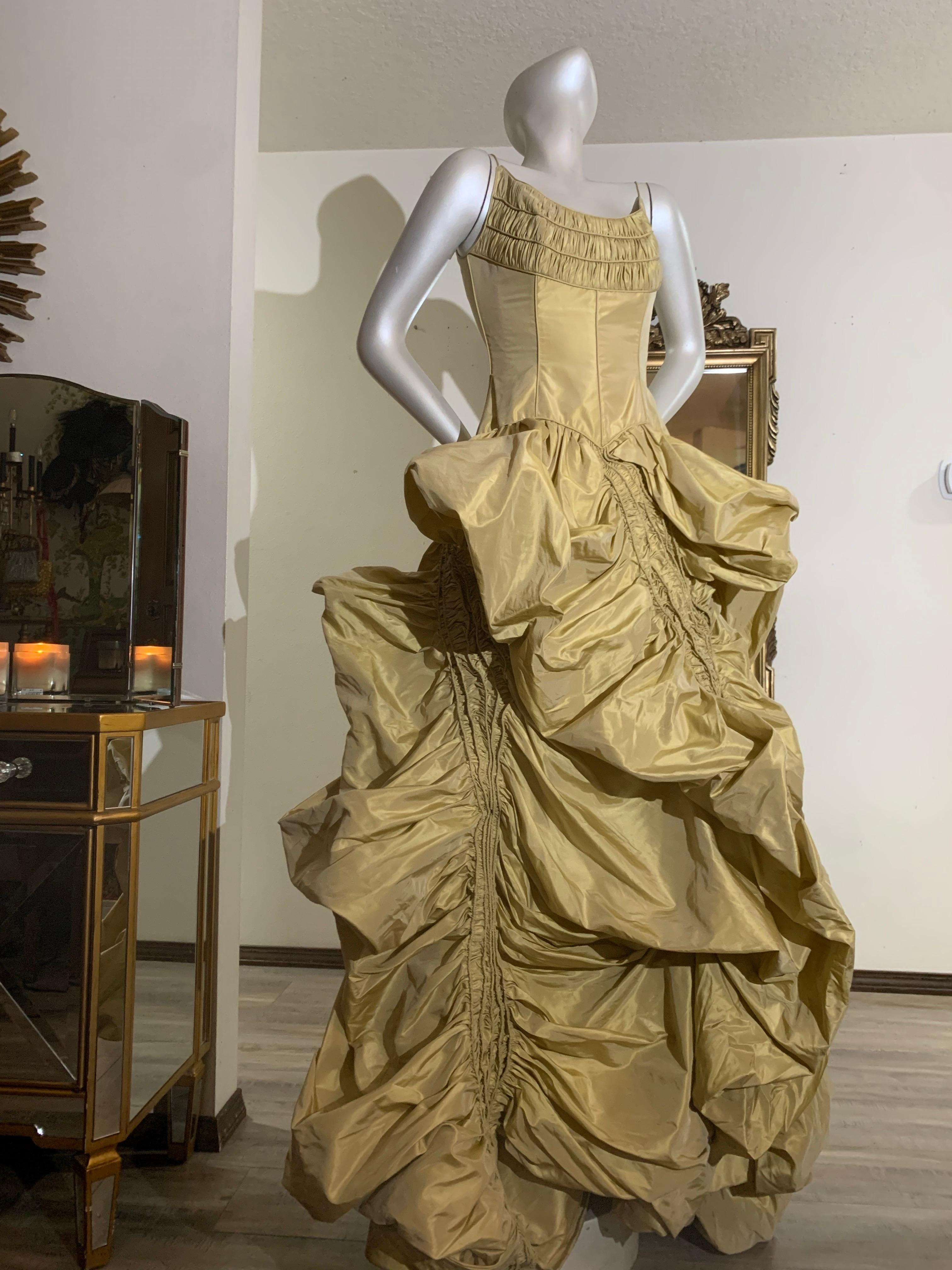 2005 Michael Casey Gold Taffeta Gown Worn By Patty Labelle for Album Cover In Excellent Condition For Sale In Gresham, OR
