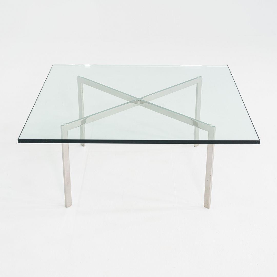 Acier 2005 Mies van der Rohe pour Knoll Table basse Barcelona en acier et verre en vente