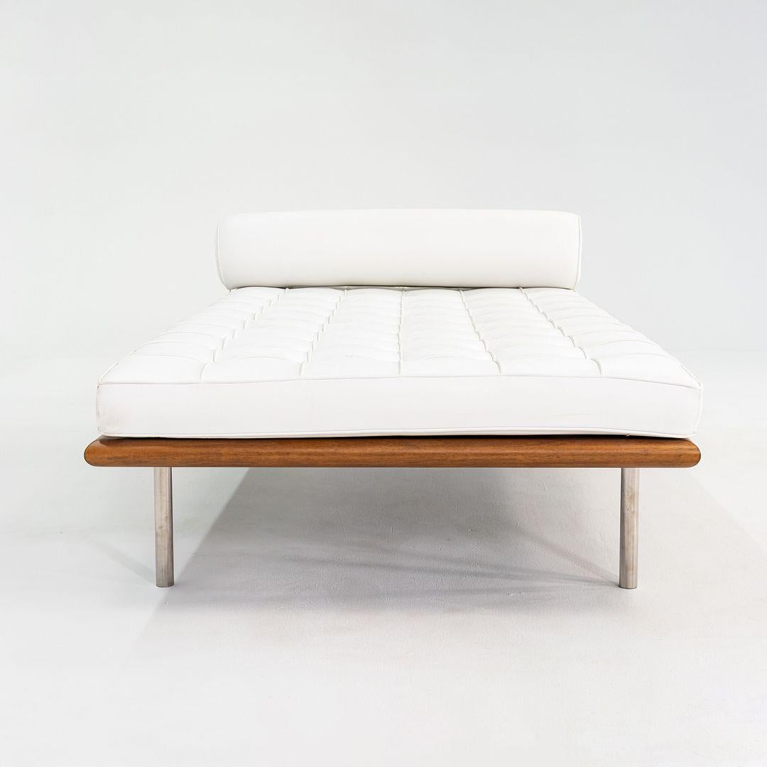 XXIe siècle et contemporain Méridienne Barcelona de Mies van der Rohe pour Knoll en cuir Spinneybeck Espana, 2005 en vente